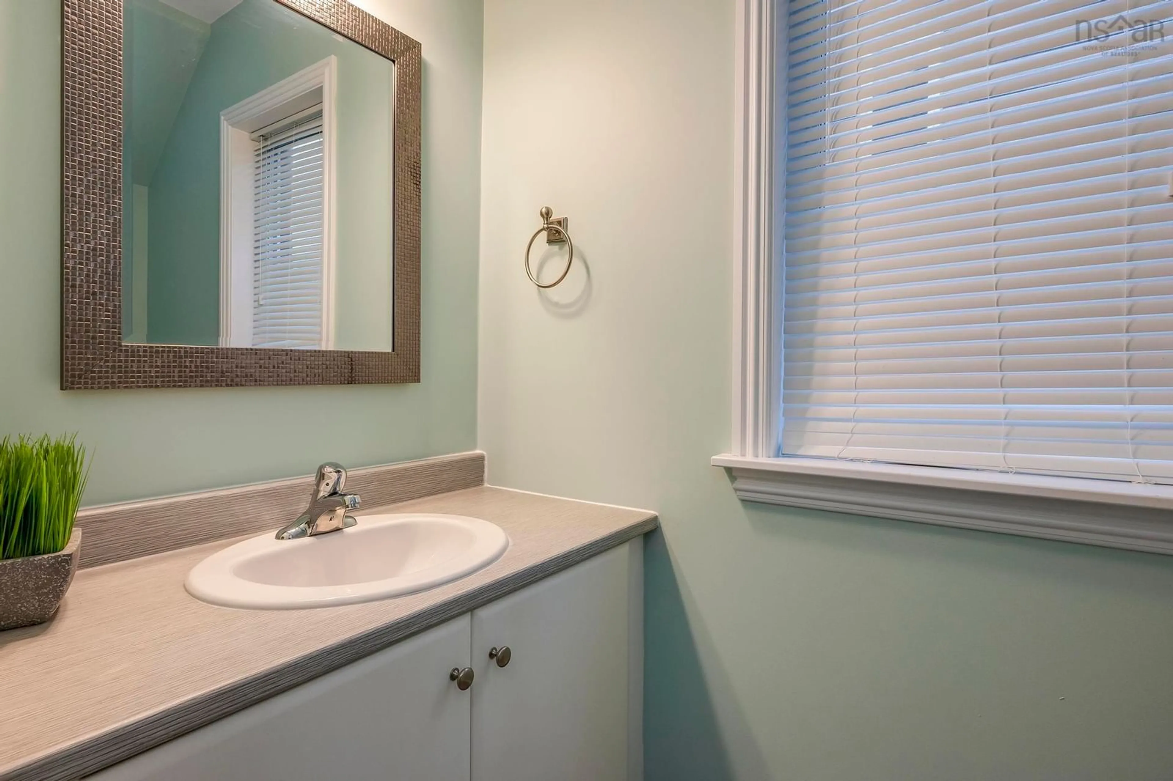 Standard bathroom, ceramic/tile floor for 34 Armenia Dr, Bedford Nova Scotia B4A 0H6