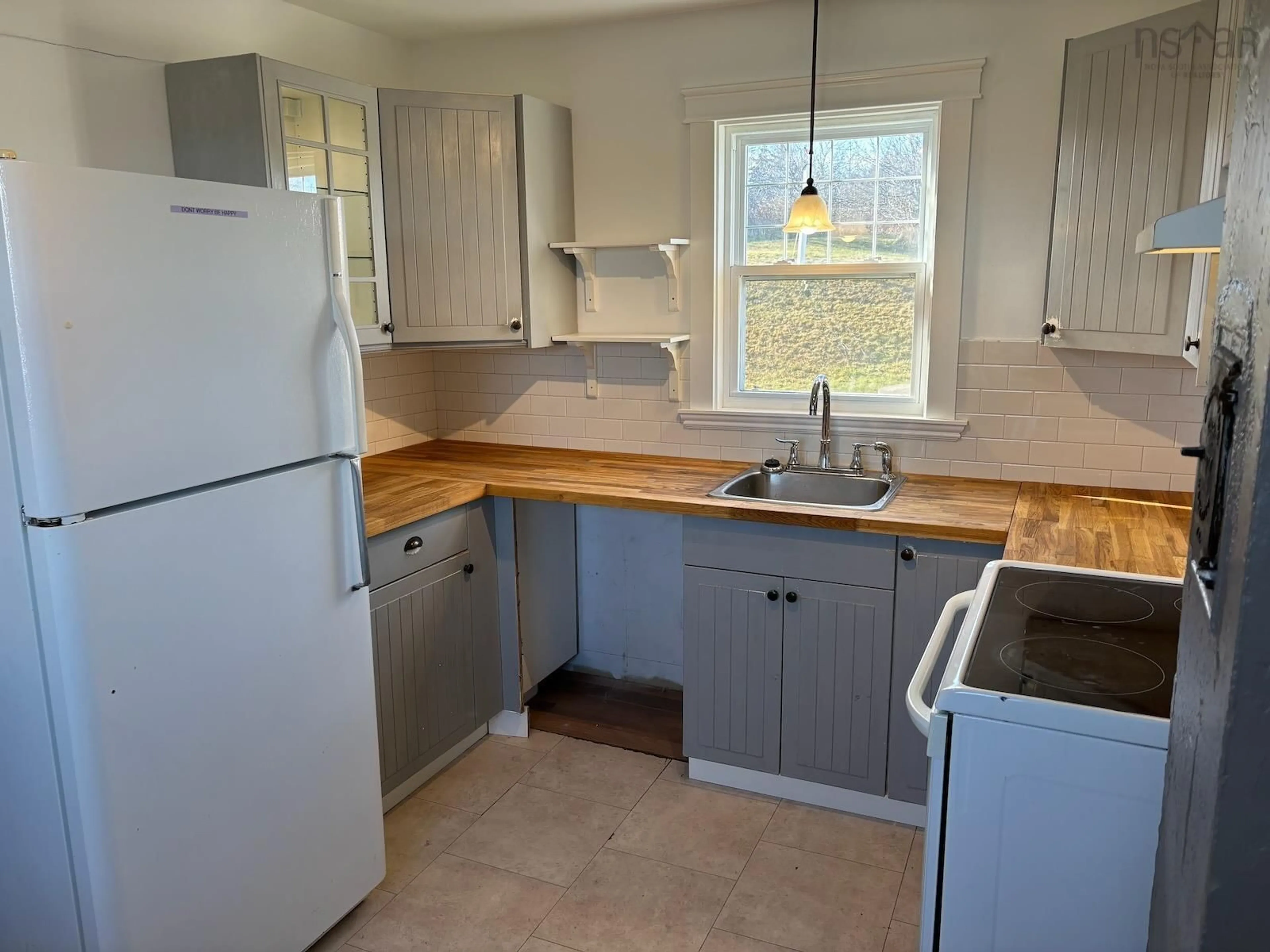 Standard kitchen, unknown for 310 Chemin Des Bouleaux, Sluice Point Nova Scotia B0W 3M0