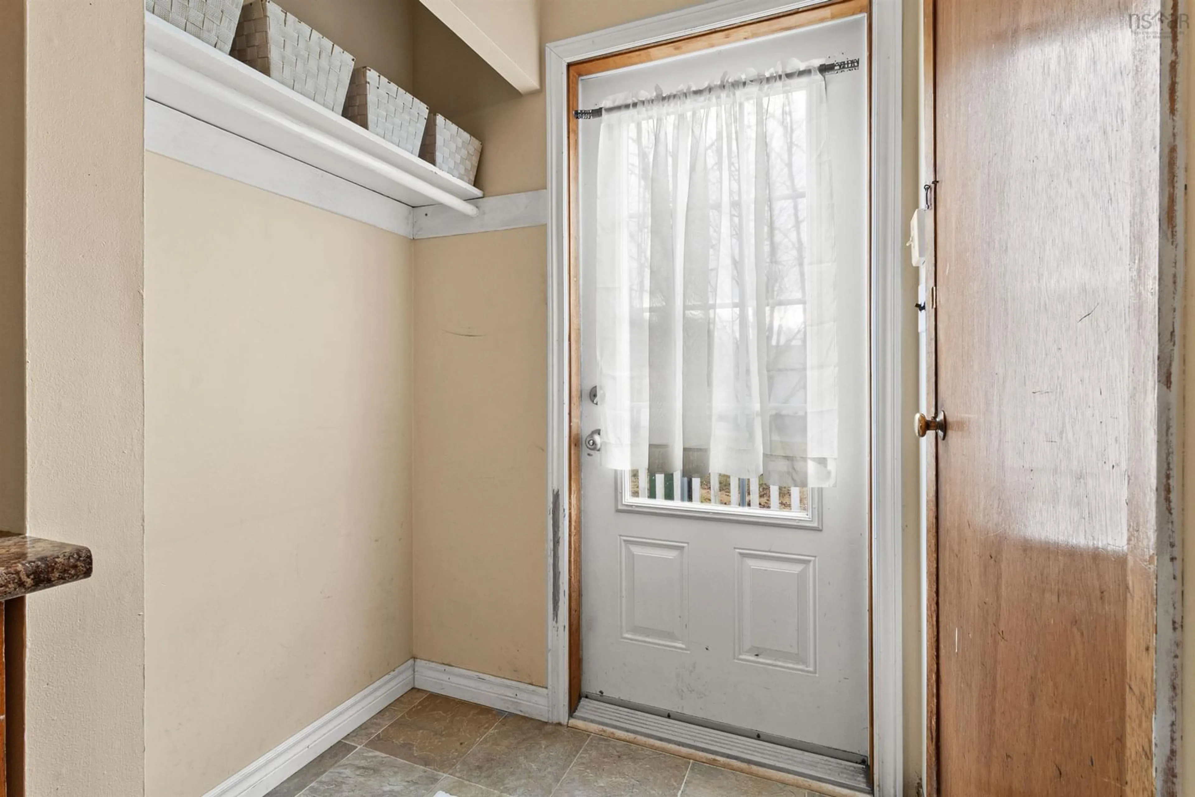 Indoor entryway for 285 Beaver Bank Rd, Beaver Bank Nova Scotia B4E 1K1