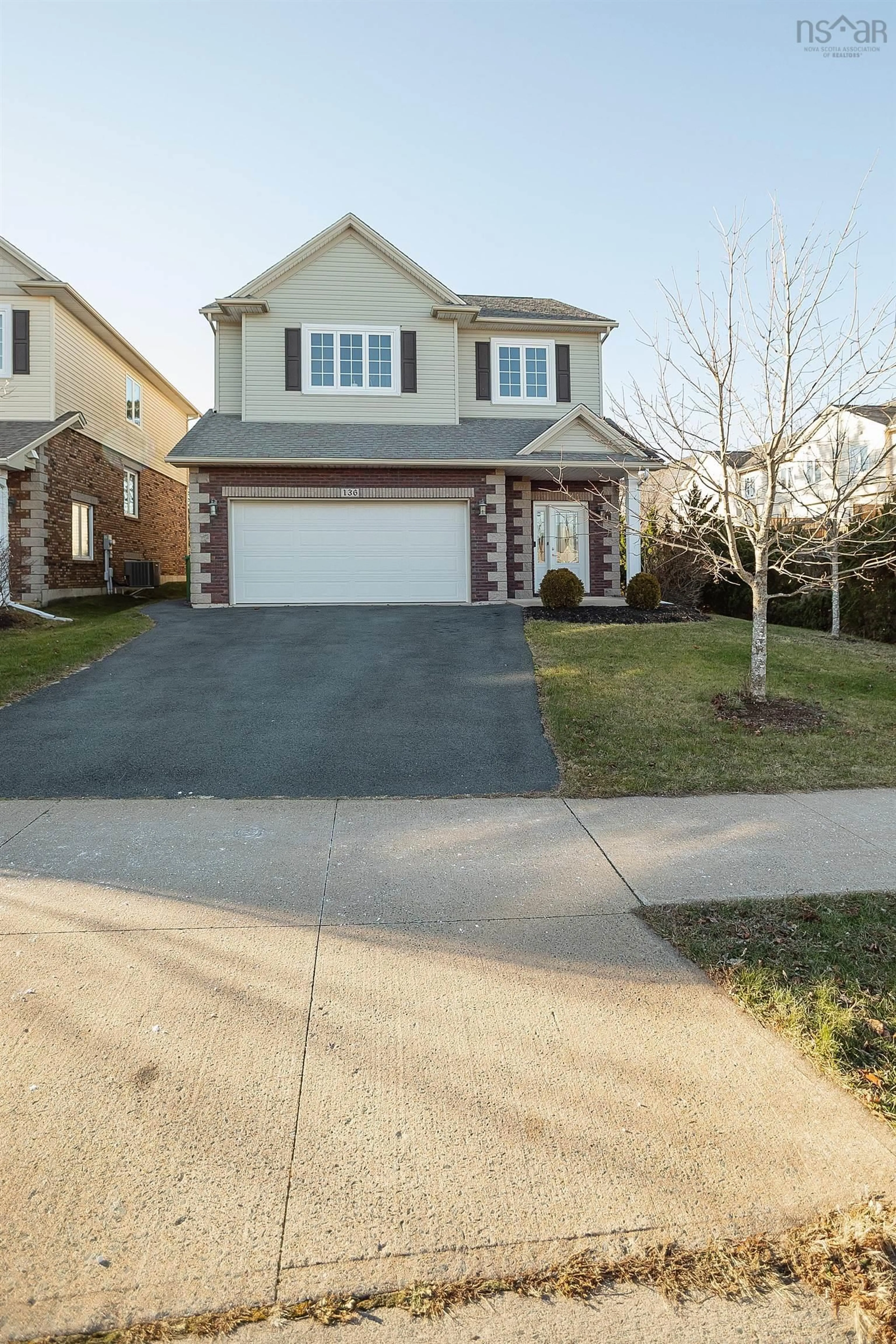 Home with vinyl exterior material, street for 136 Windridge Lane, Halifax Regional Municipality Nova Scotia B4A 0G2