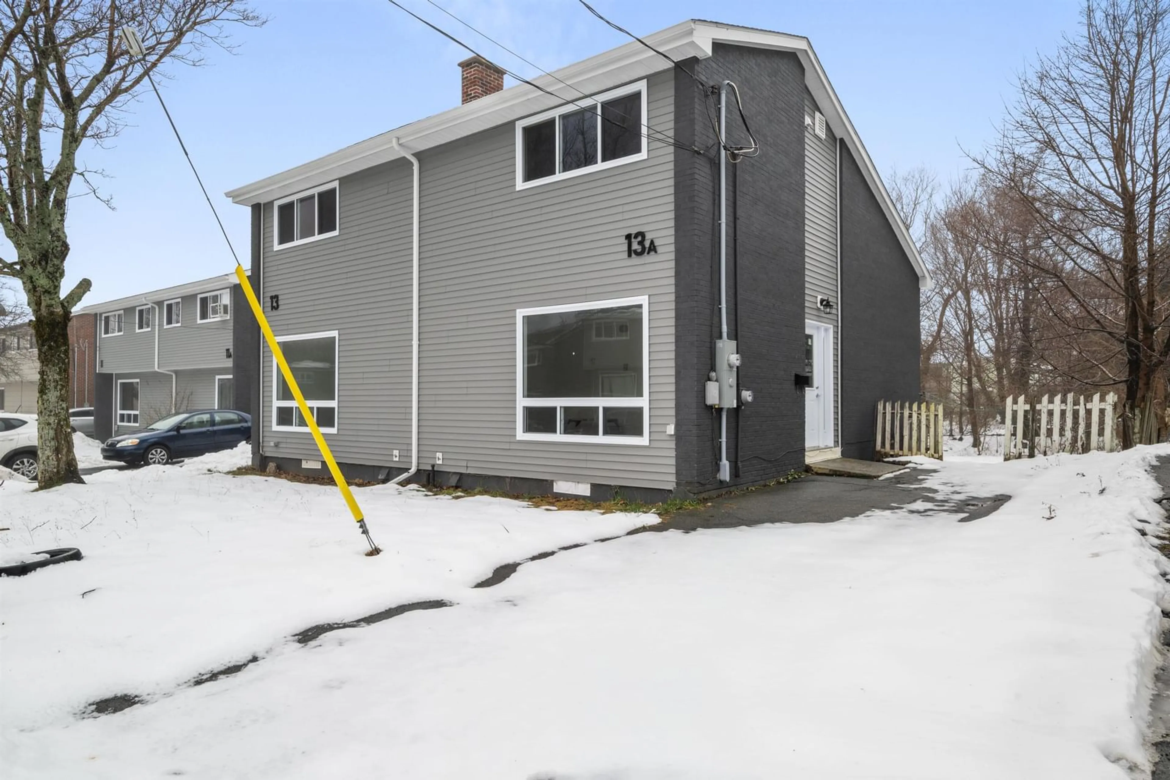 Home with vinyl exterior material, building for 13-13A Ruben Crt, Dartmouth Nova Scotia B2X 1L9