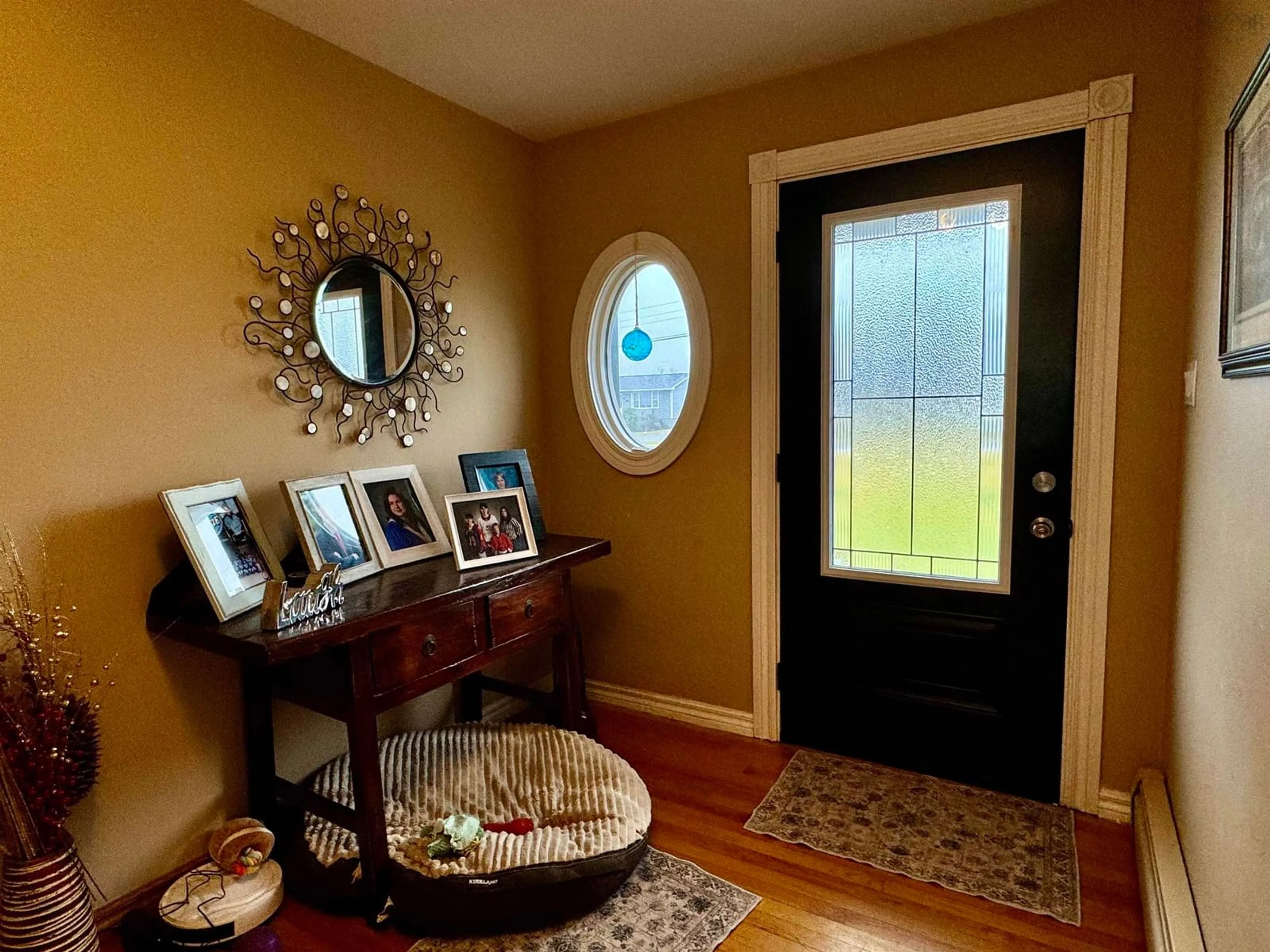 Indoor entryway for 213 Neville St, Dominion Nova Scotia B1G 1P9