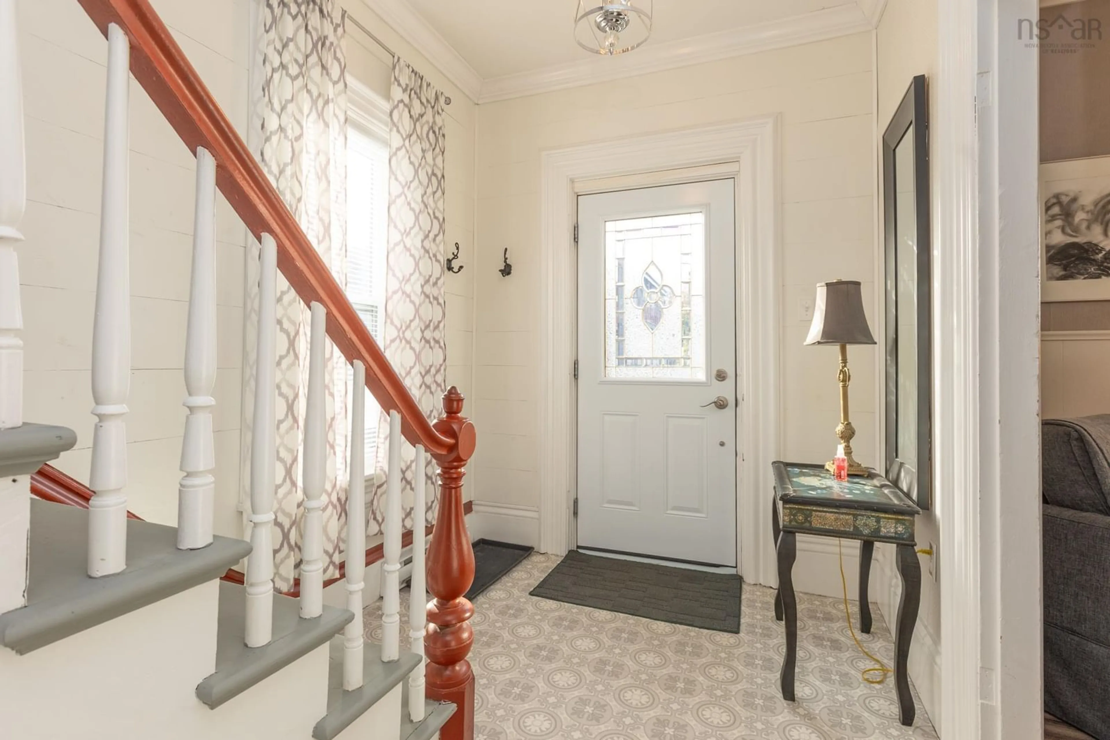 Indoor entryway for 24 Albert St, Yarmouth Nova Scotia B5A 2M9