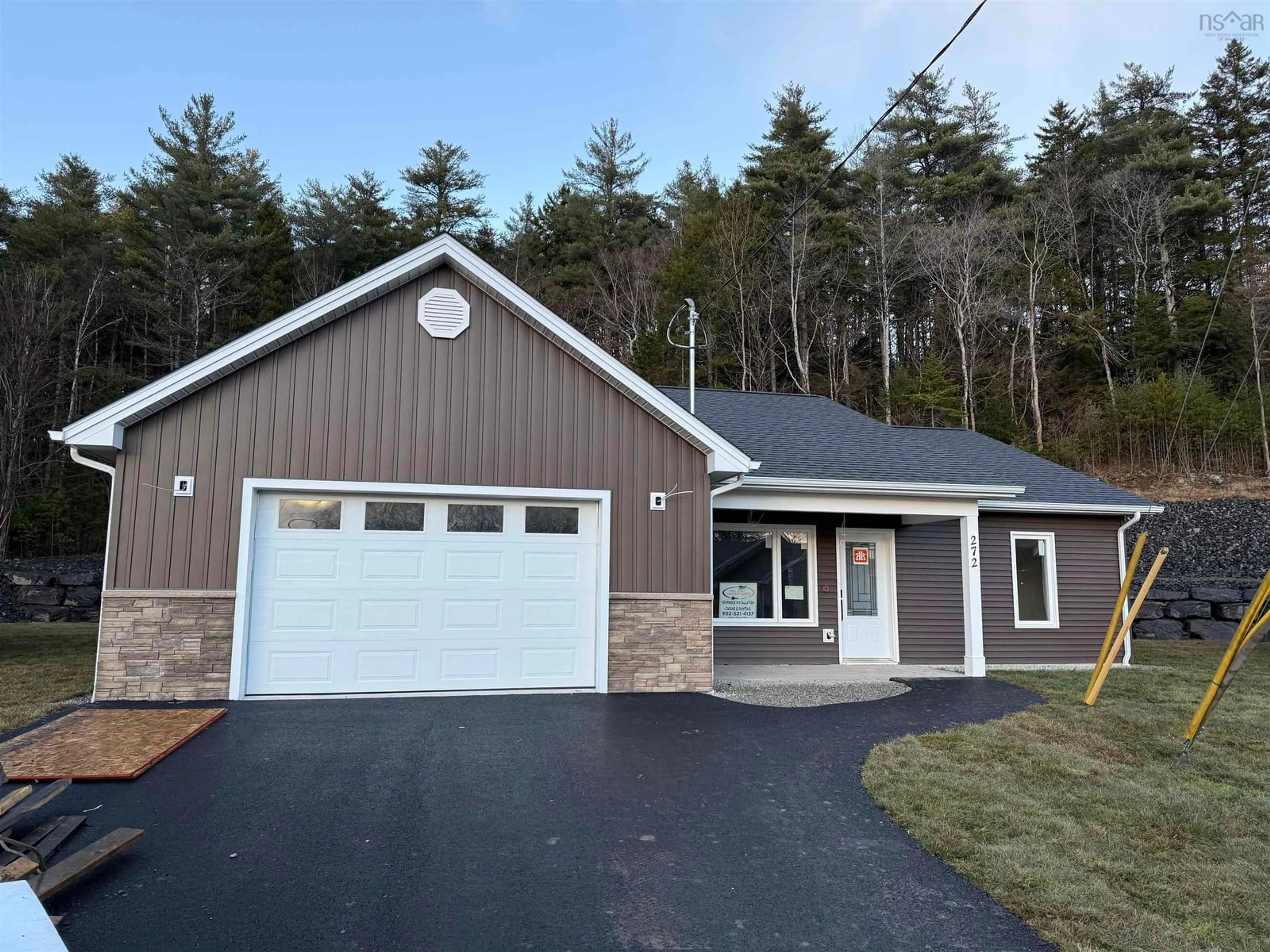 Home with vinyl exterior material, street for 272 Winburn Ave, Bridgewater Nova Scotia B3S 1P9