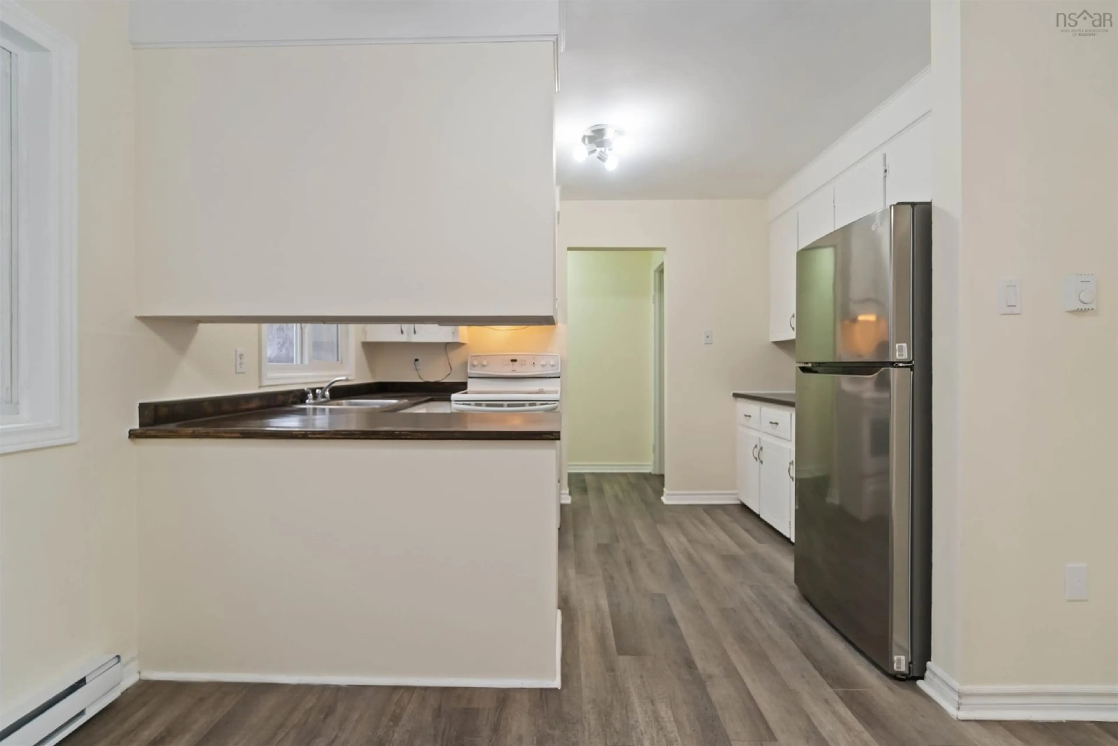 Standard kitchen, wood/laminate floor for 41D Leaman Dr, Halifax Nova Scotia B2T 1H7