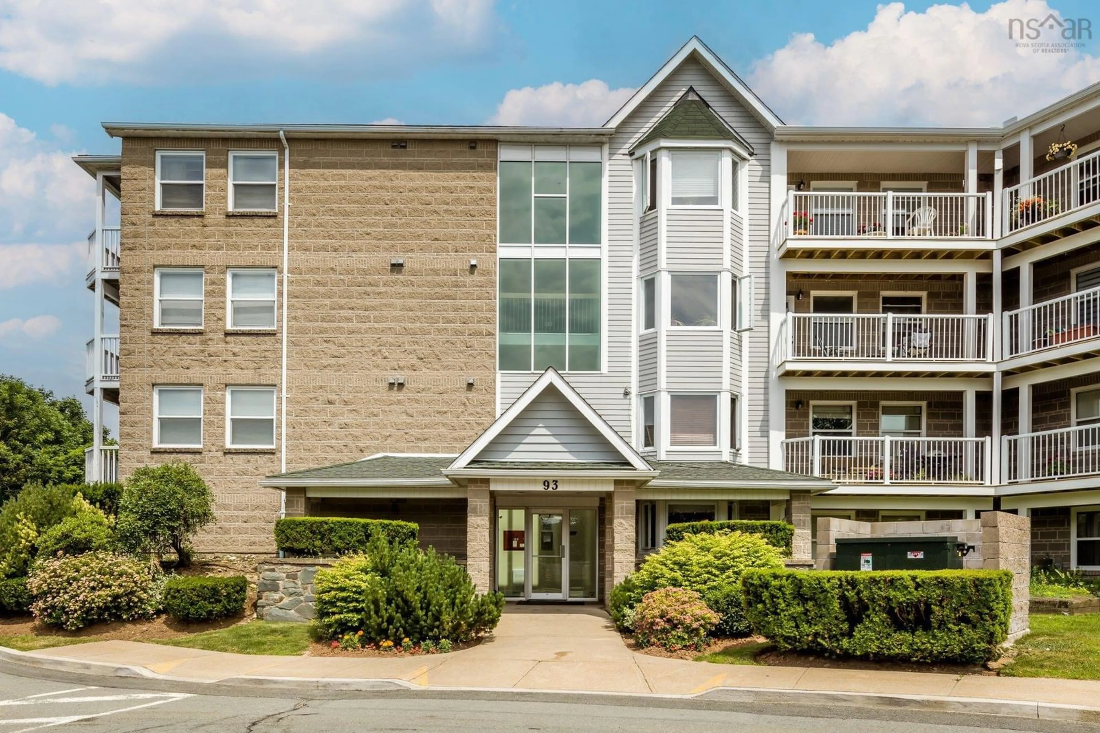 Indoor foyer for 93 Kearney Lake Rd #314, Halifax Nova Scotia B3M 4E7