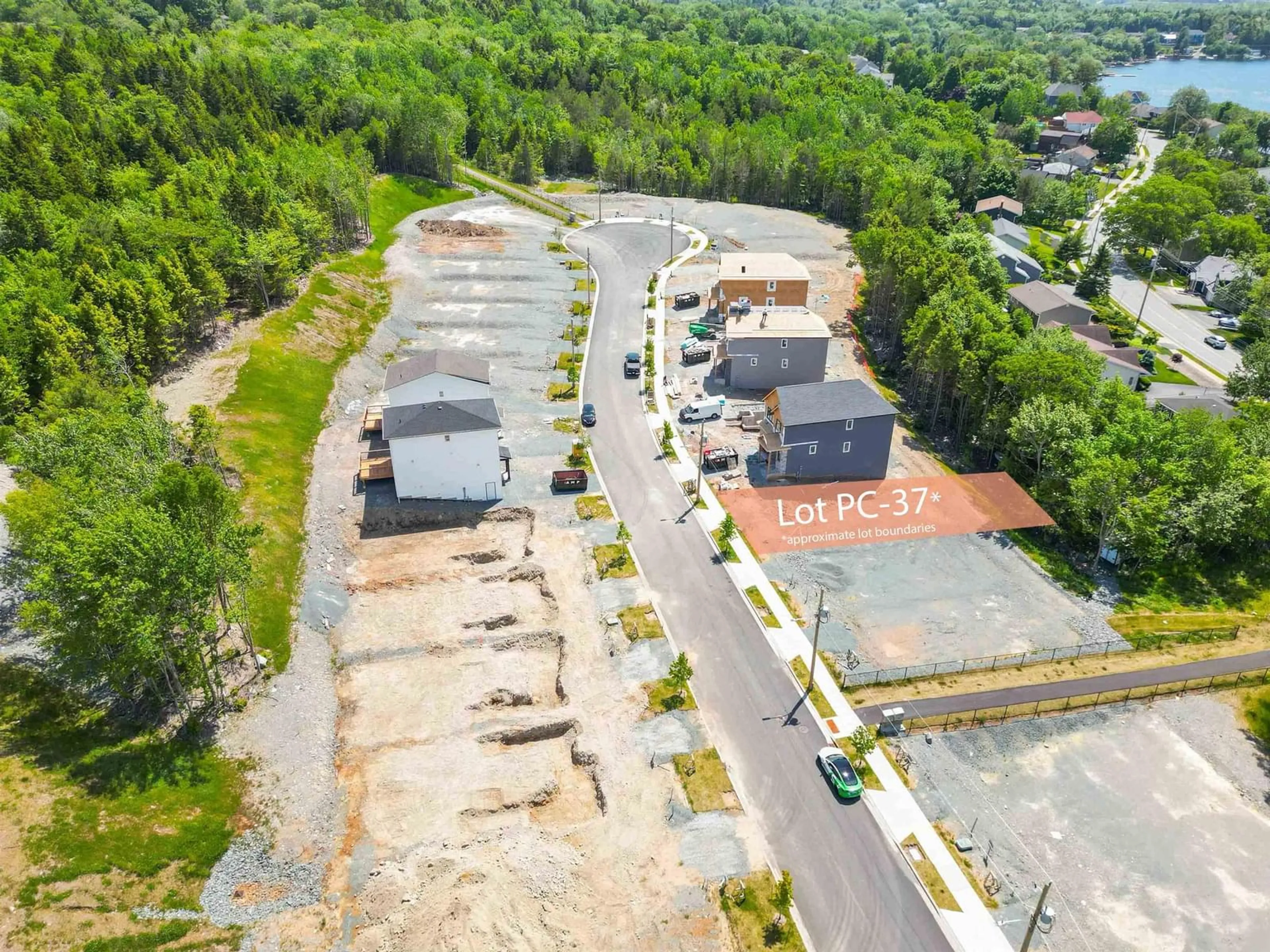 A pic from outside/outdoor area/front of a property/back of a property/a pic from drone, street for 49 Pearlgarden Close #PC-37, Dartmouth Nova Scotia B2X 0C3