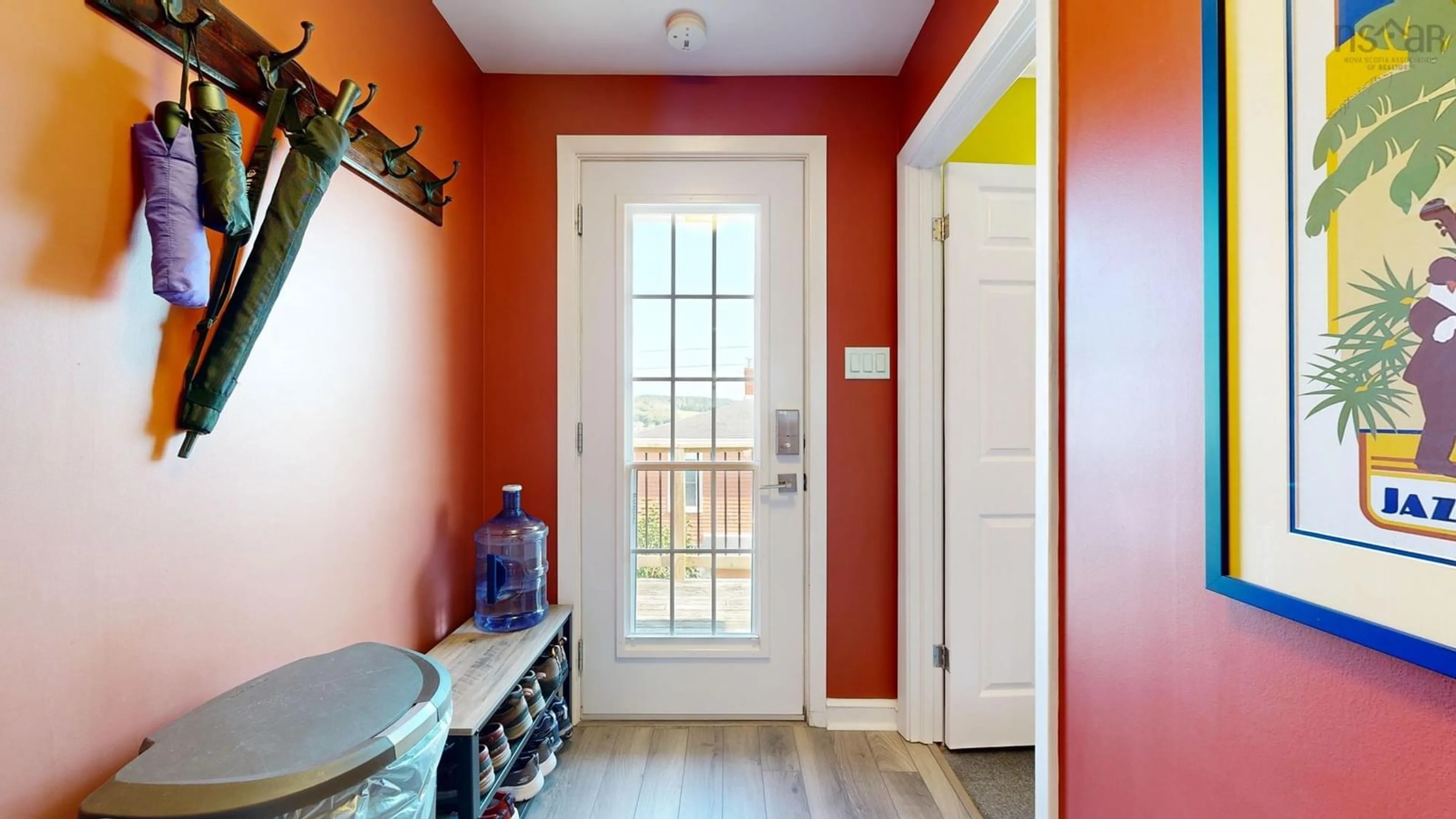 Indoor entryway for 135 Lawrence St, Lunenburg Nova Scotia B0J 2C0