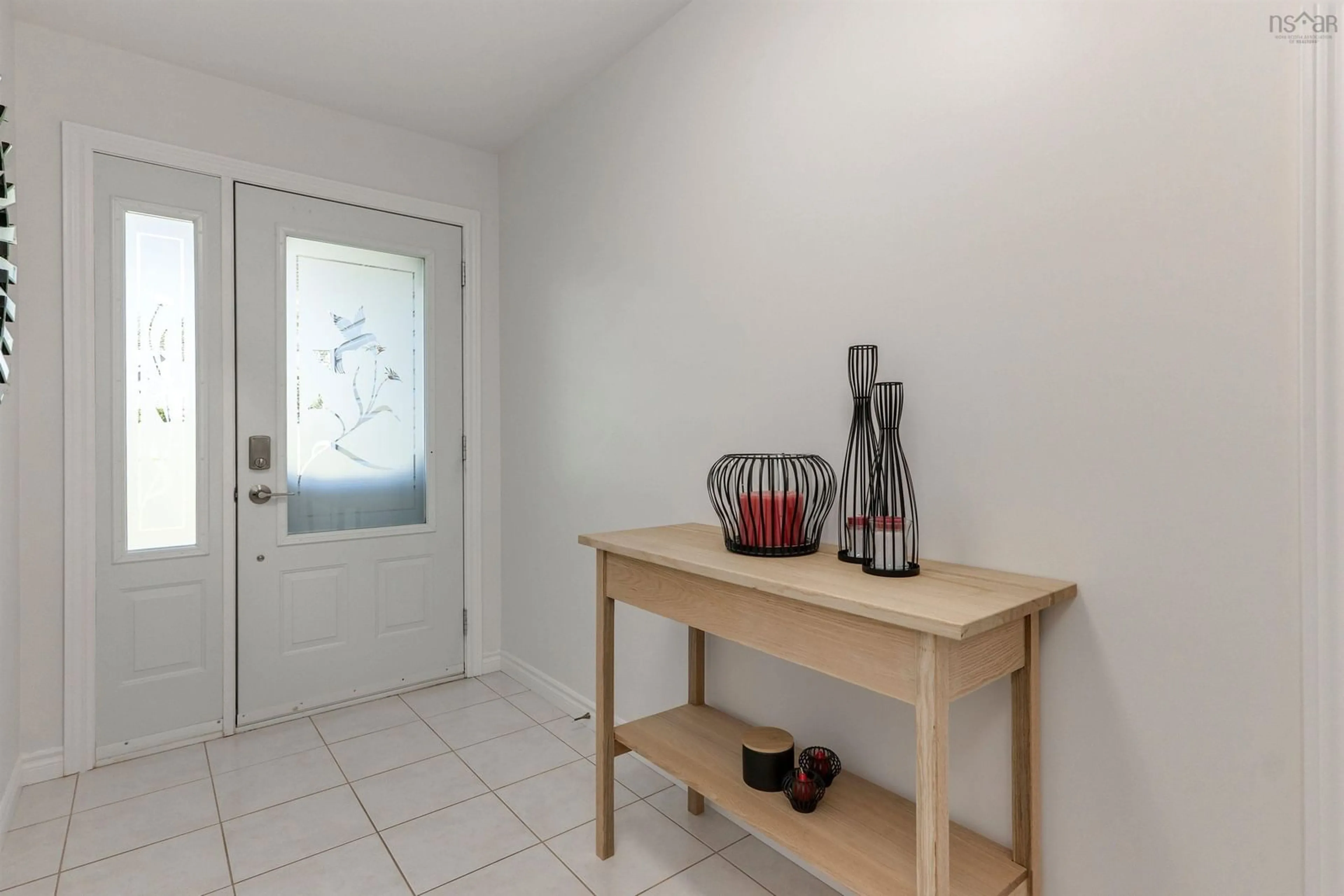 Indoor entryway for 111 Highway 2, Enfield Nova Scotia B2T 1C8