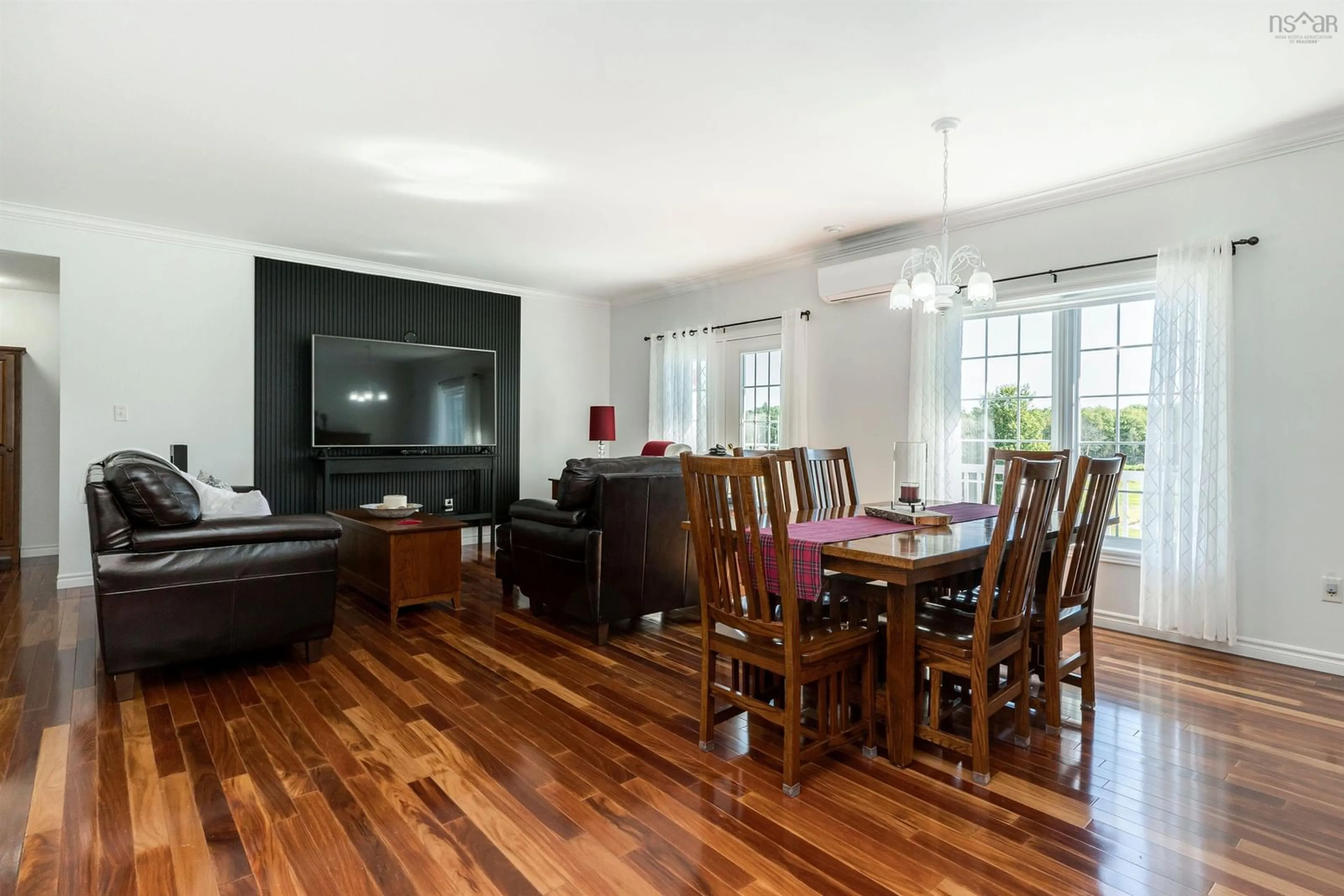 Dining room, wood/laminate floor for 111 Highway 2, Enfield Nova Scotia B2T 1C8