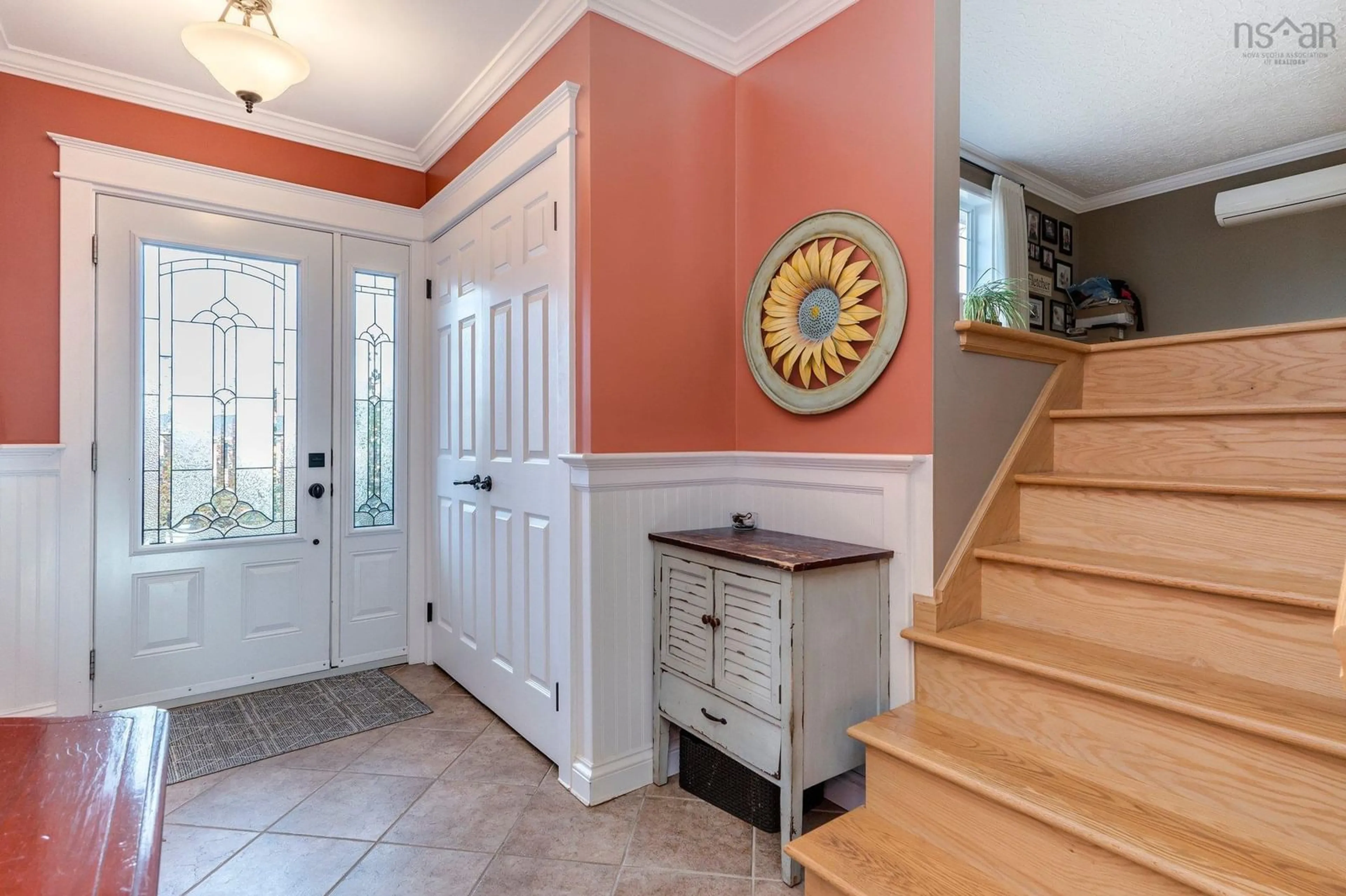 Indoor entryway for 40 Franklyn Dr, Beaver Bank Nova Scotia B4G 1A4