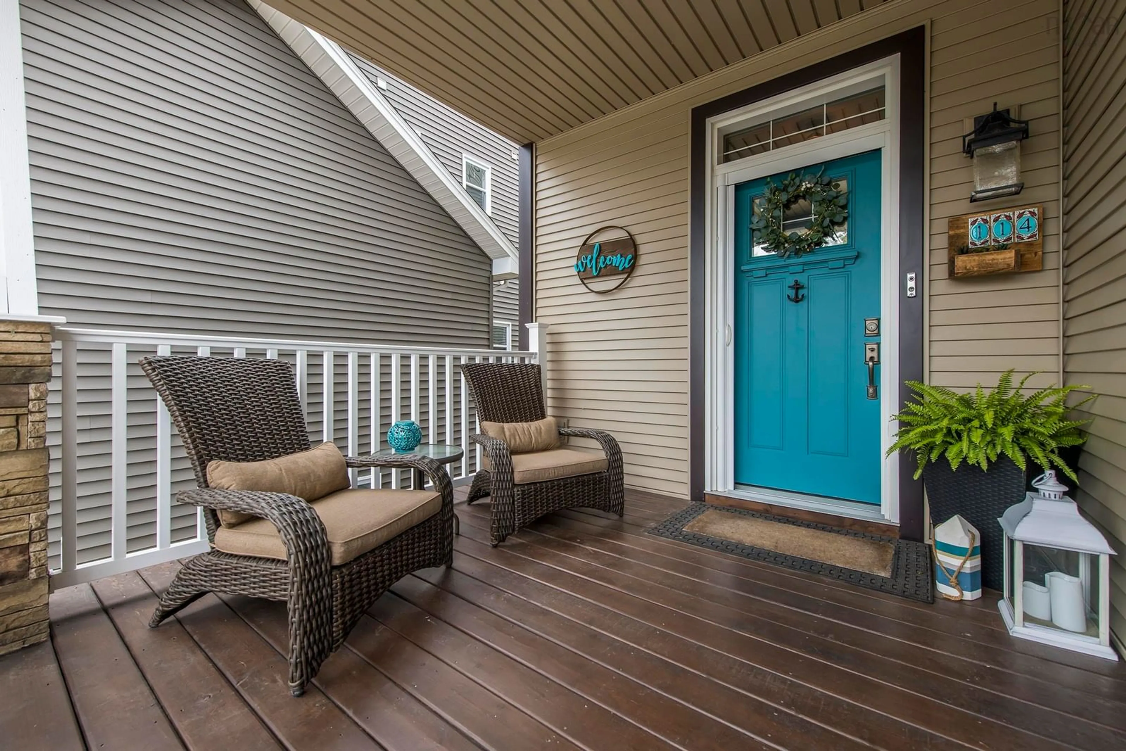 Indoor entryway for 114 Fleetview Dr, Halifax Nova Scotia B3M 0J4