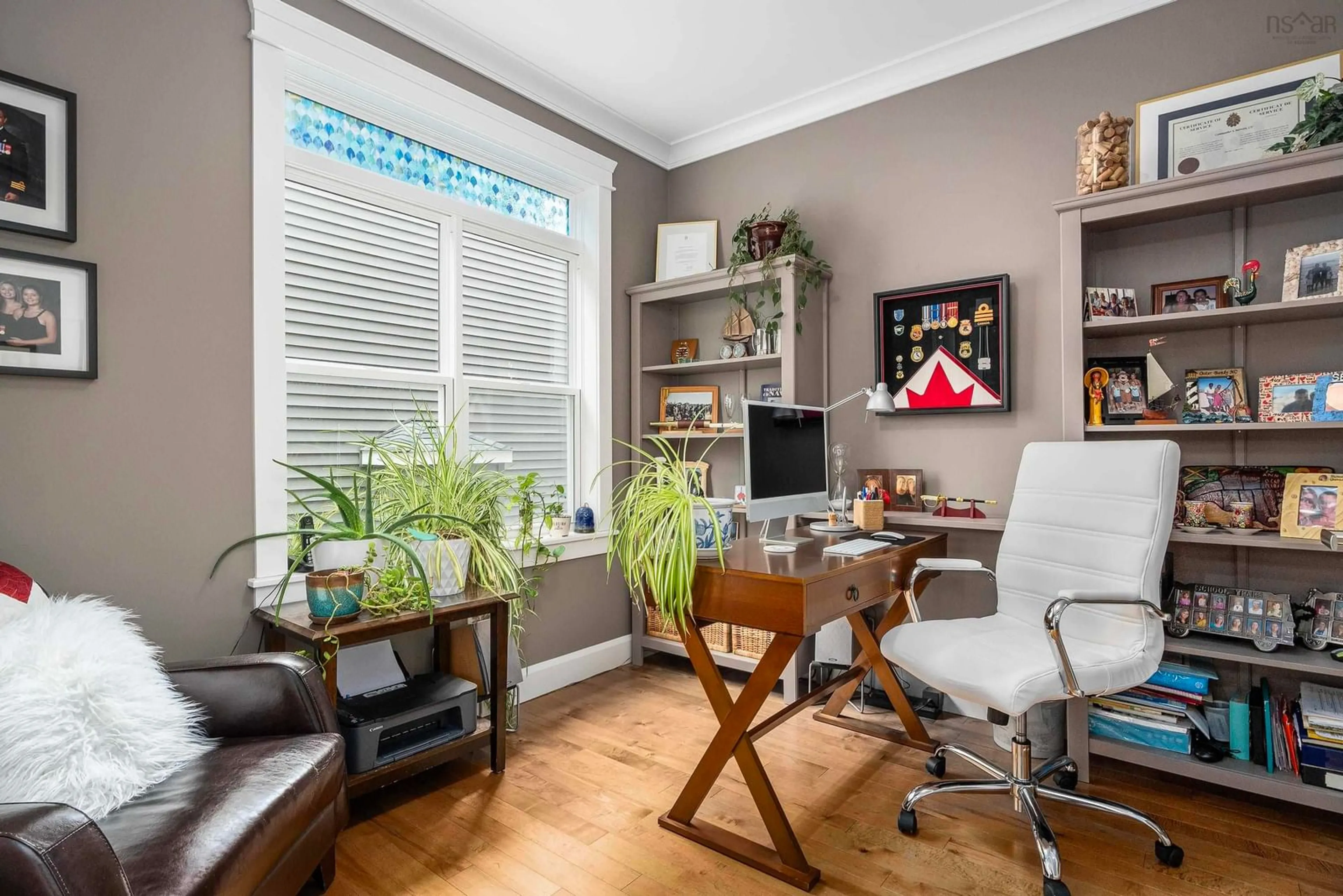 Living room with furniture, wood/laminate floor for 114 Fleetview Dr, Halifax Nova Scotia B3M 0J4