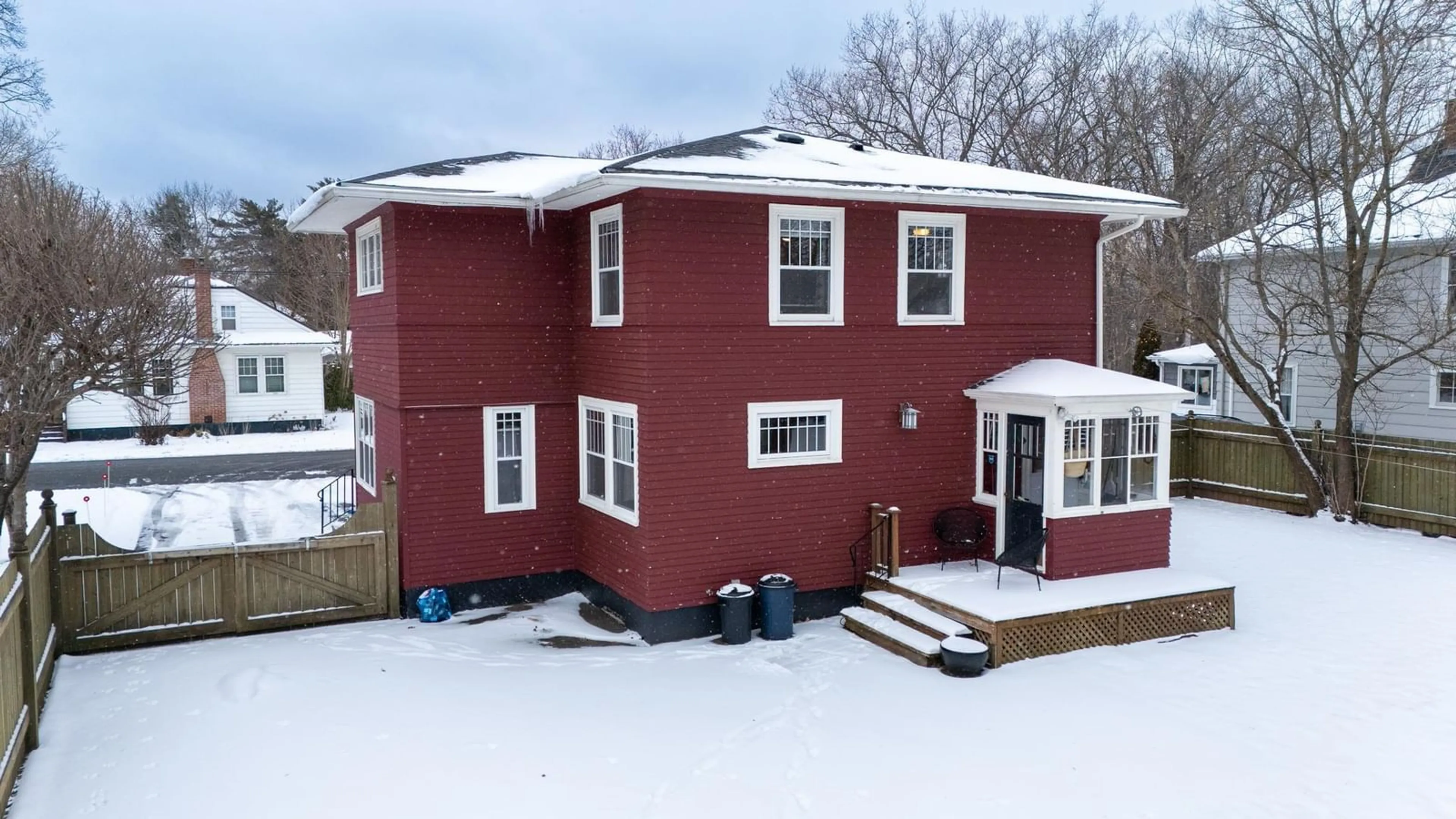 A pic from outside/outdoor area/front of a property/back of a property/a pic from drone, street for 11 Oakdene Terr, Kentville Nova Scotia B4N 1E6