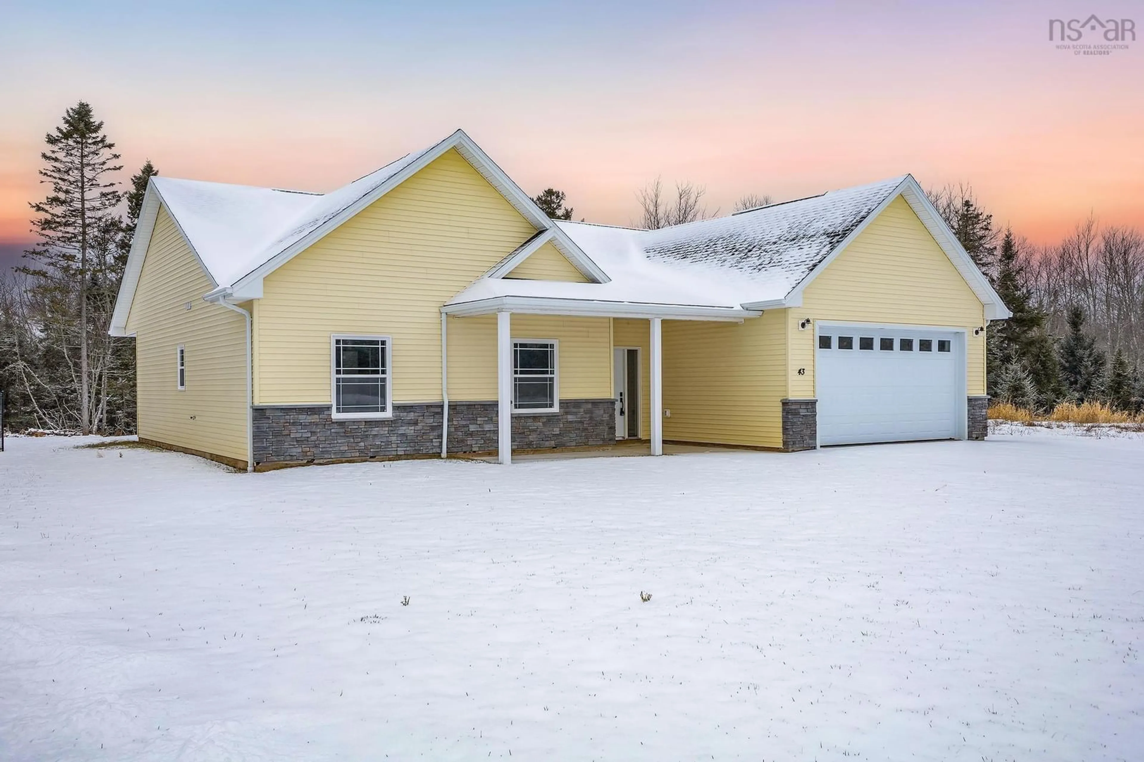 Home with vinyl exterior material, street for 43 Oxford Crt, Valley Nova Scotia B6L 4G1