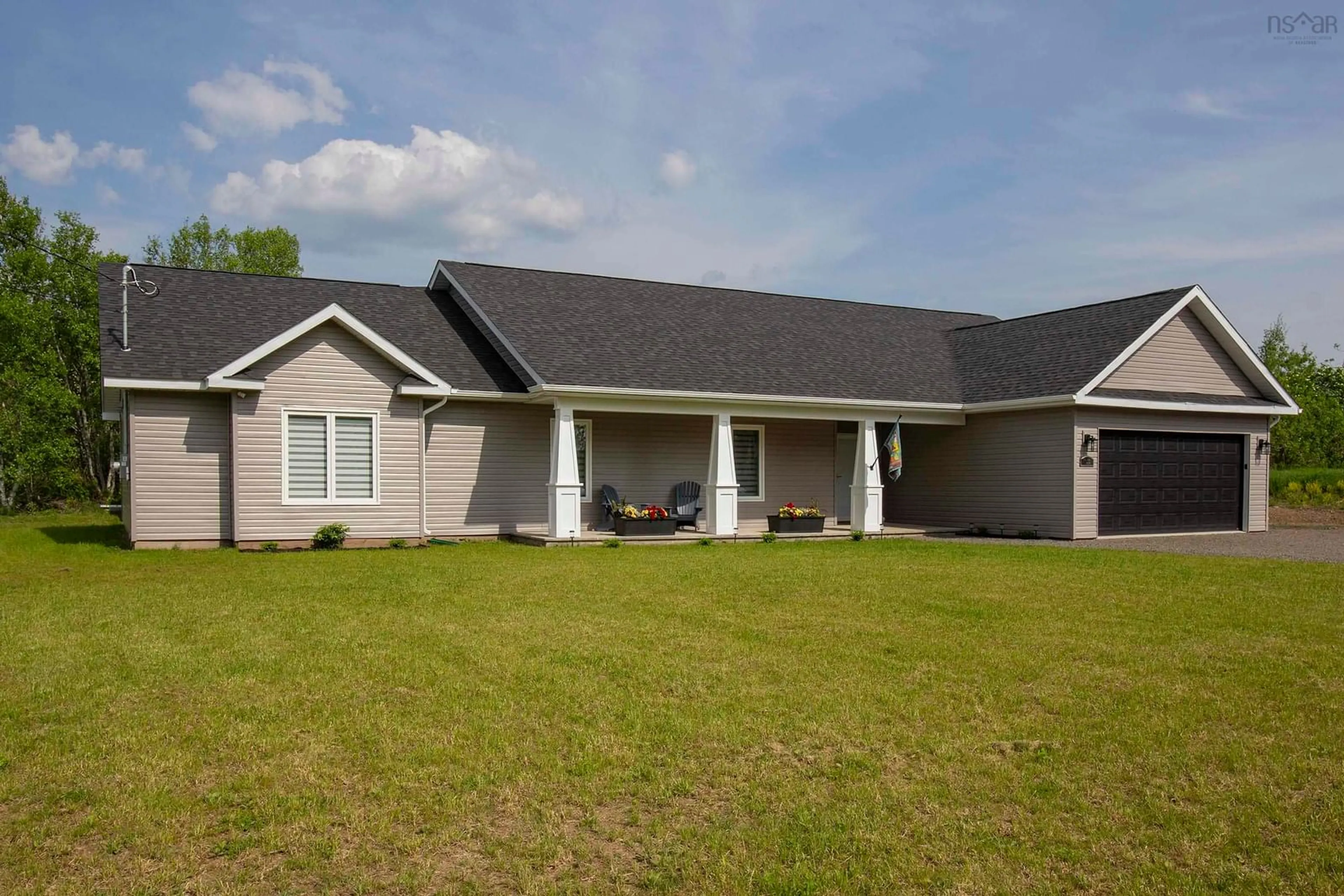 Home with vinyl exterior material, building for 122 Herrett Road, Springhill Nova Scotia B0M 1X0