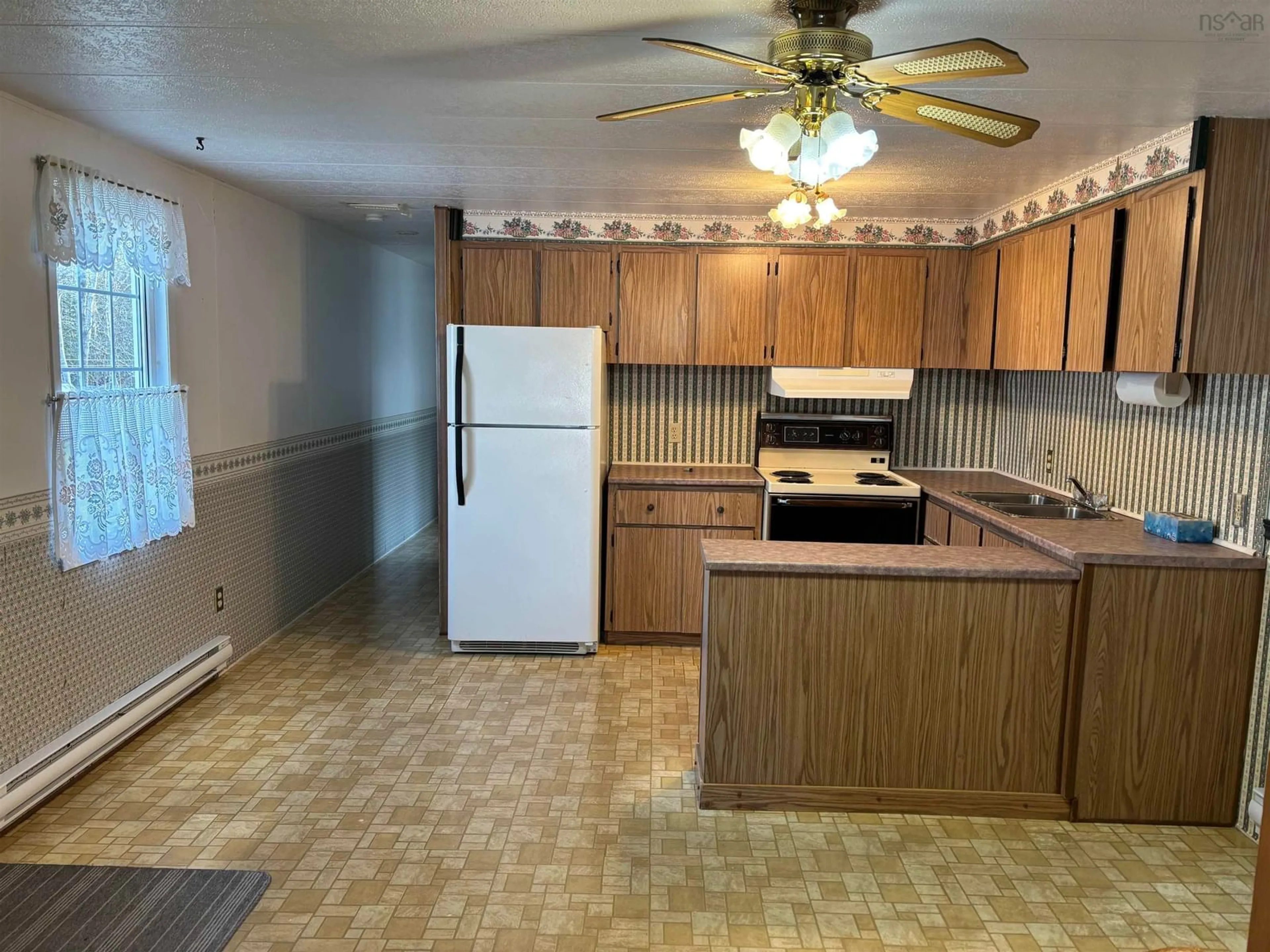 Standard kitchen, unknown for 53 Bendix Street, Sydney Mines Nova Scotia B1V 3C4