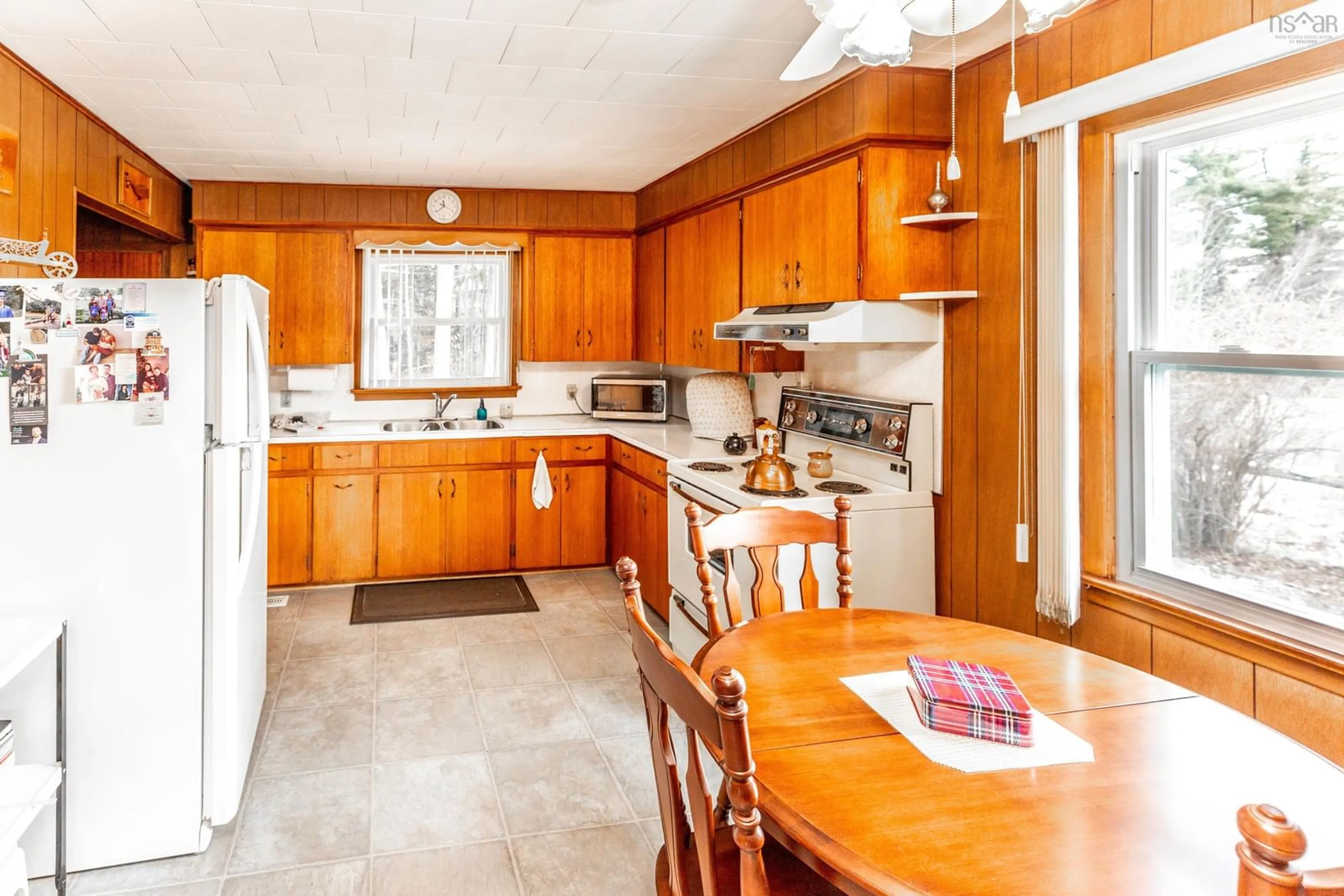 Standard kitchen, ceramic/tile floor for 40 Orphans Home Rd, Oakhill Nova Scotia B4V 0E1