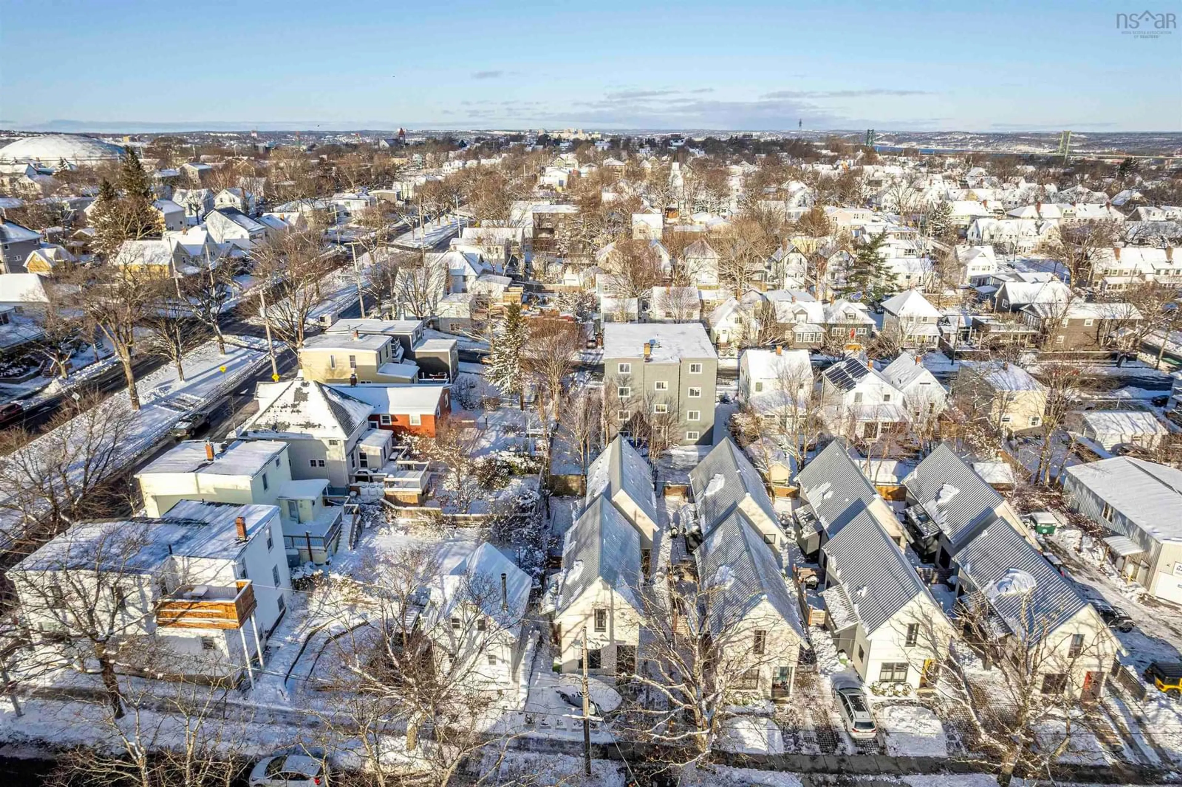 A pic from outside/outdoor area/front of a property/back of a property/a pic from drone, unknown for 5677 Stanley St #2, Halifax Nova Scotia B3K 2E9