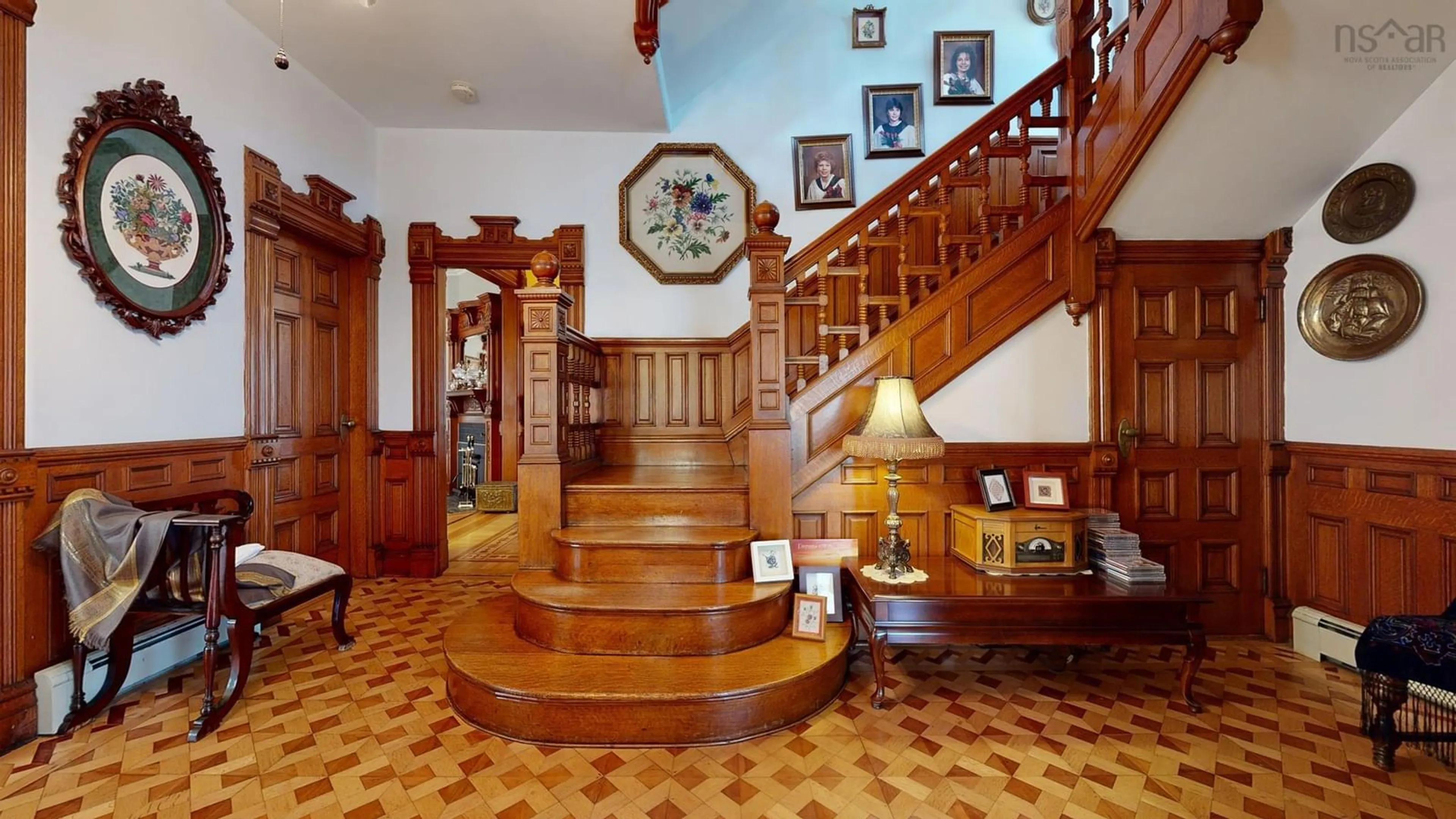 Indoor foyer for 161 Queen St, Digby Nova Scotia B0V 1A0