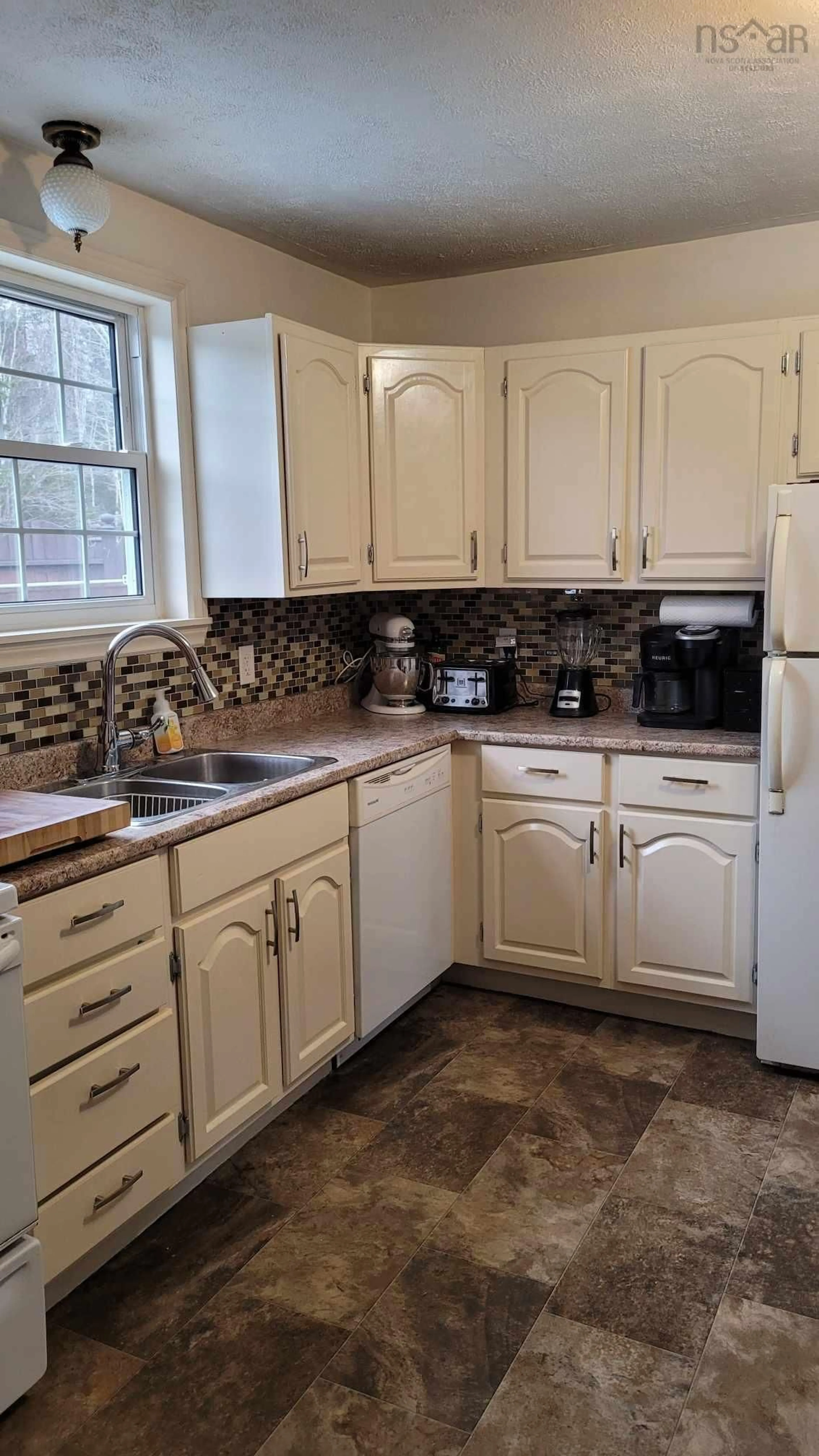 Standard kitchen, ceramic/tile floor for 54 Mackenzie Dr, Coxheath Nova Scotia B1R 2H2