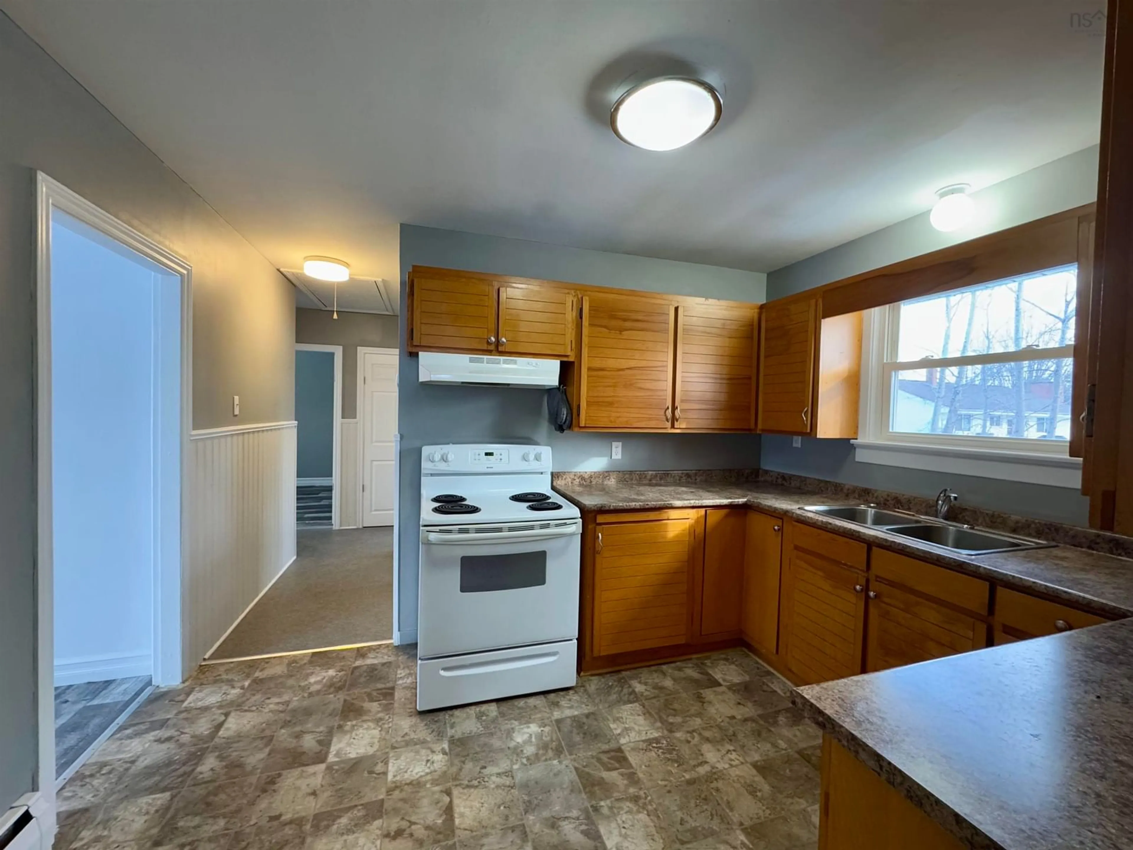 Standard kitchen, unknown for 9 Scarboro Dr, Antigonish Nova Scotia B2G 1T4