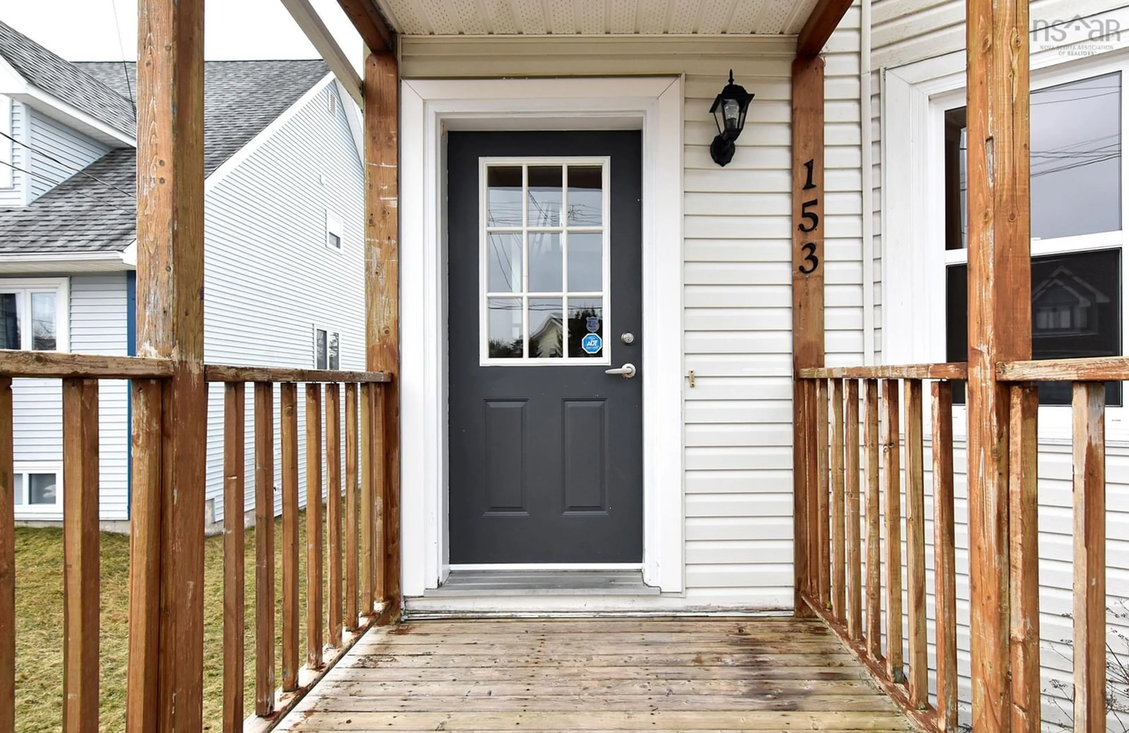 Indoor entryway for 153 Brentwood Avenue, Timberlea Nova Scotia B3T 1H8