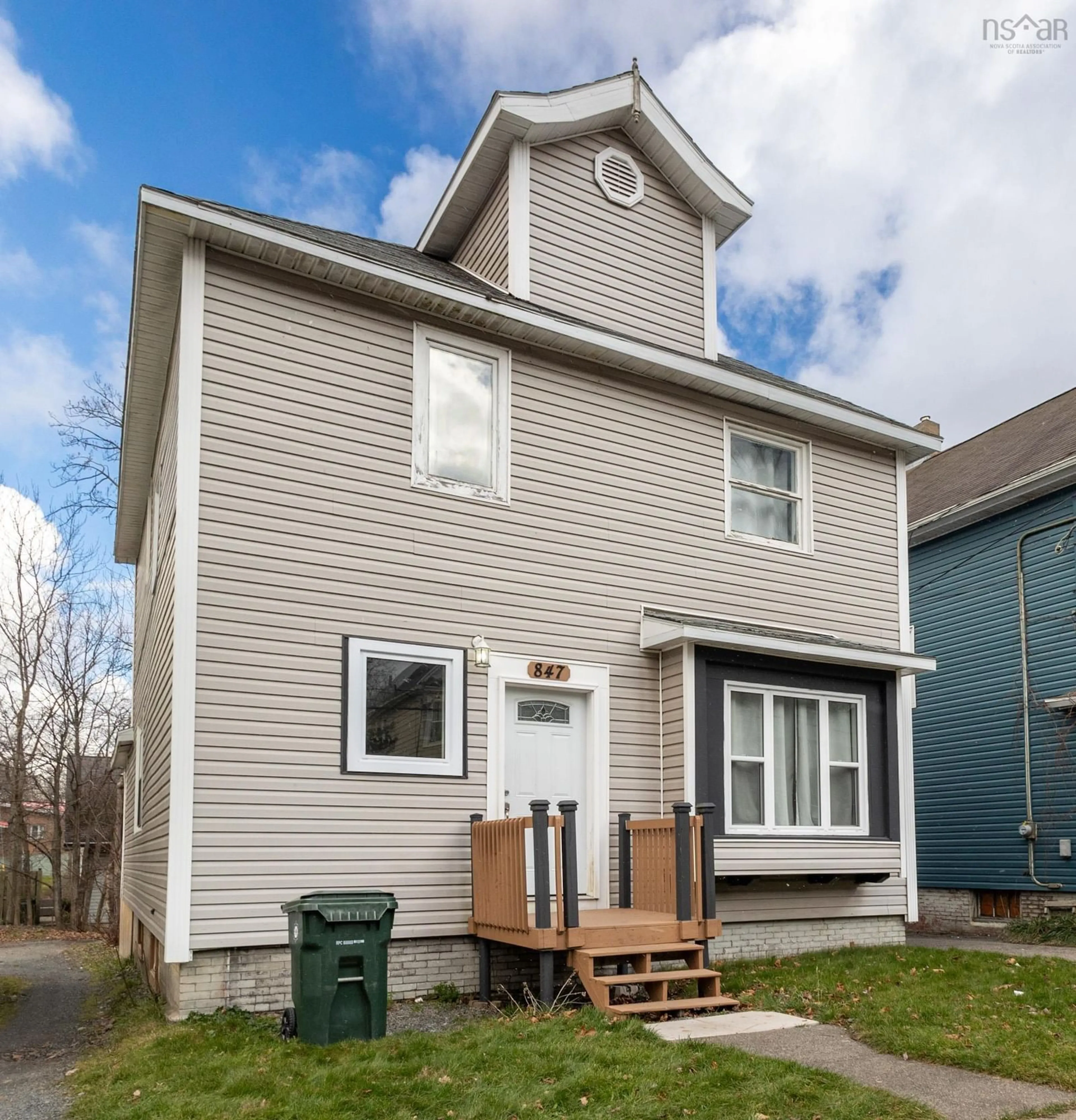 Home with vinyl exterior material, street for 847 George St, Sydney Nova Scotia B1P 1L8