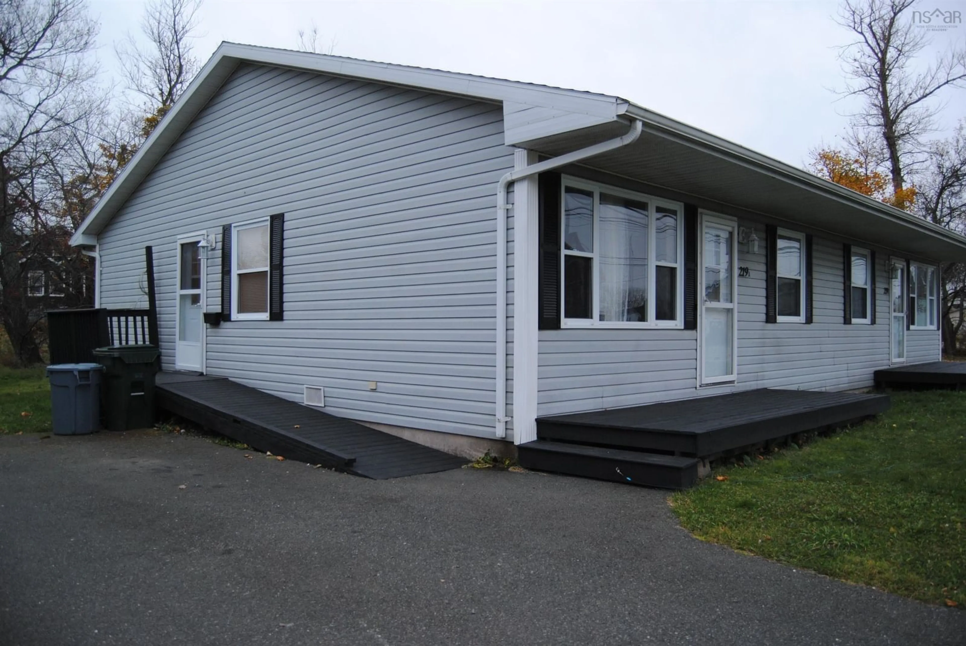 Home with vinyl exterior material, building for 219 Brookside St, Glace Bay Nova Scotia B1A 1L7