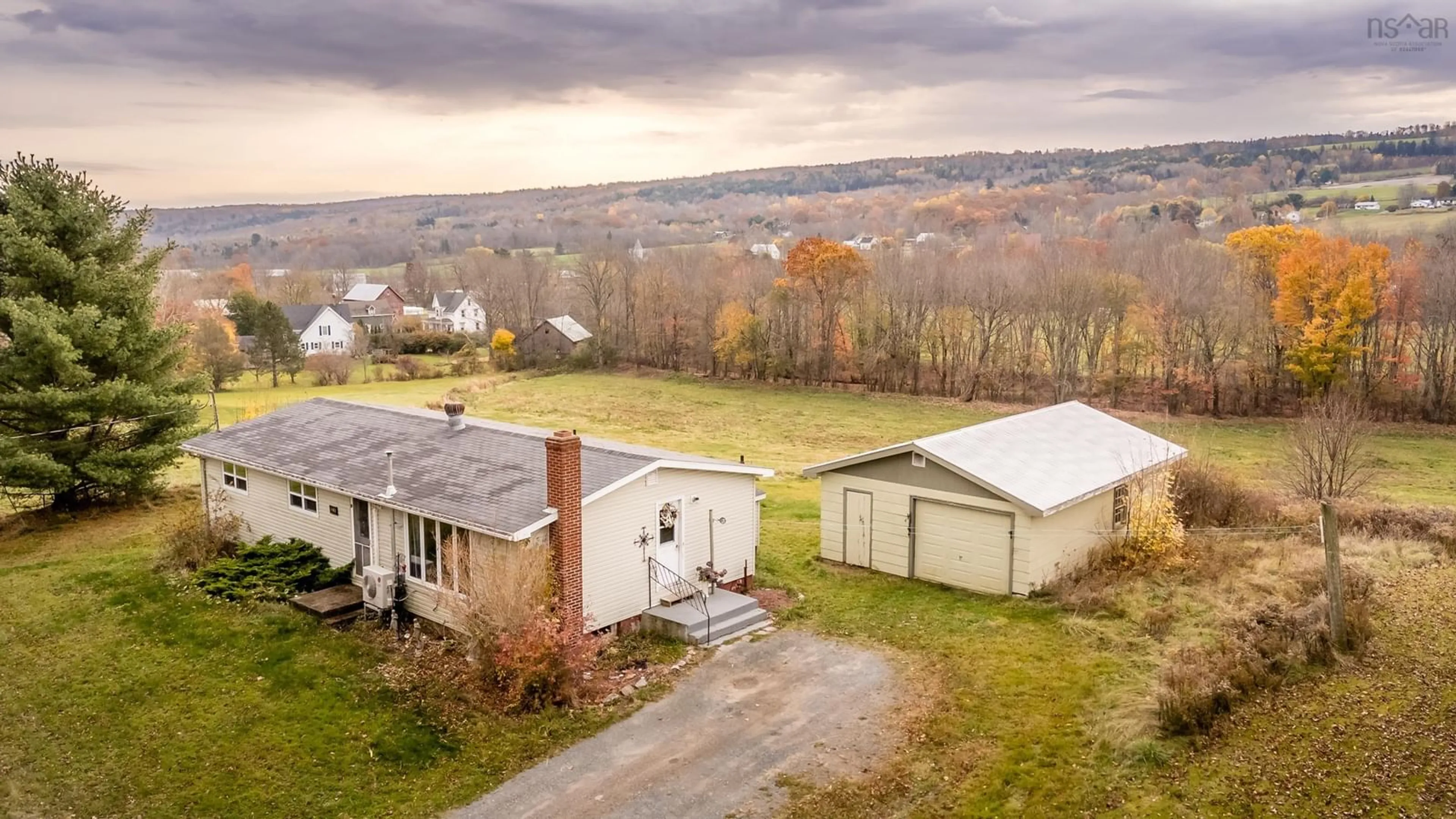 A pic from outside/outdoor area/front of a property/back of a property/a pic from drone, unknown for 2214 White Rock Rd, Gaspereau Nova Scotia B4P 2R1