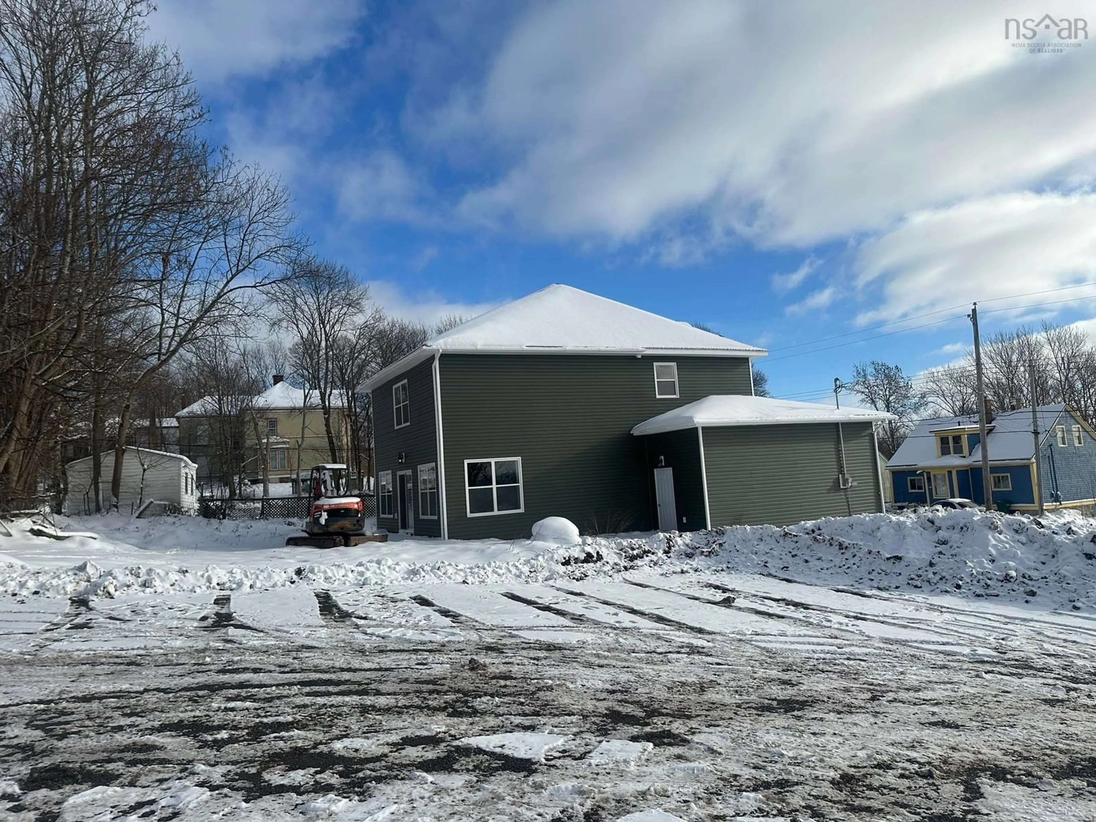 A pic from outside/outdoor area/front of a property/back of a property/a pic from drone, building for 134 High St, Pictou Nova Scotia B0K 1H0