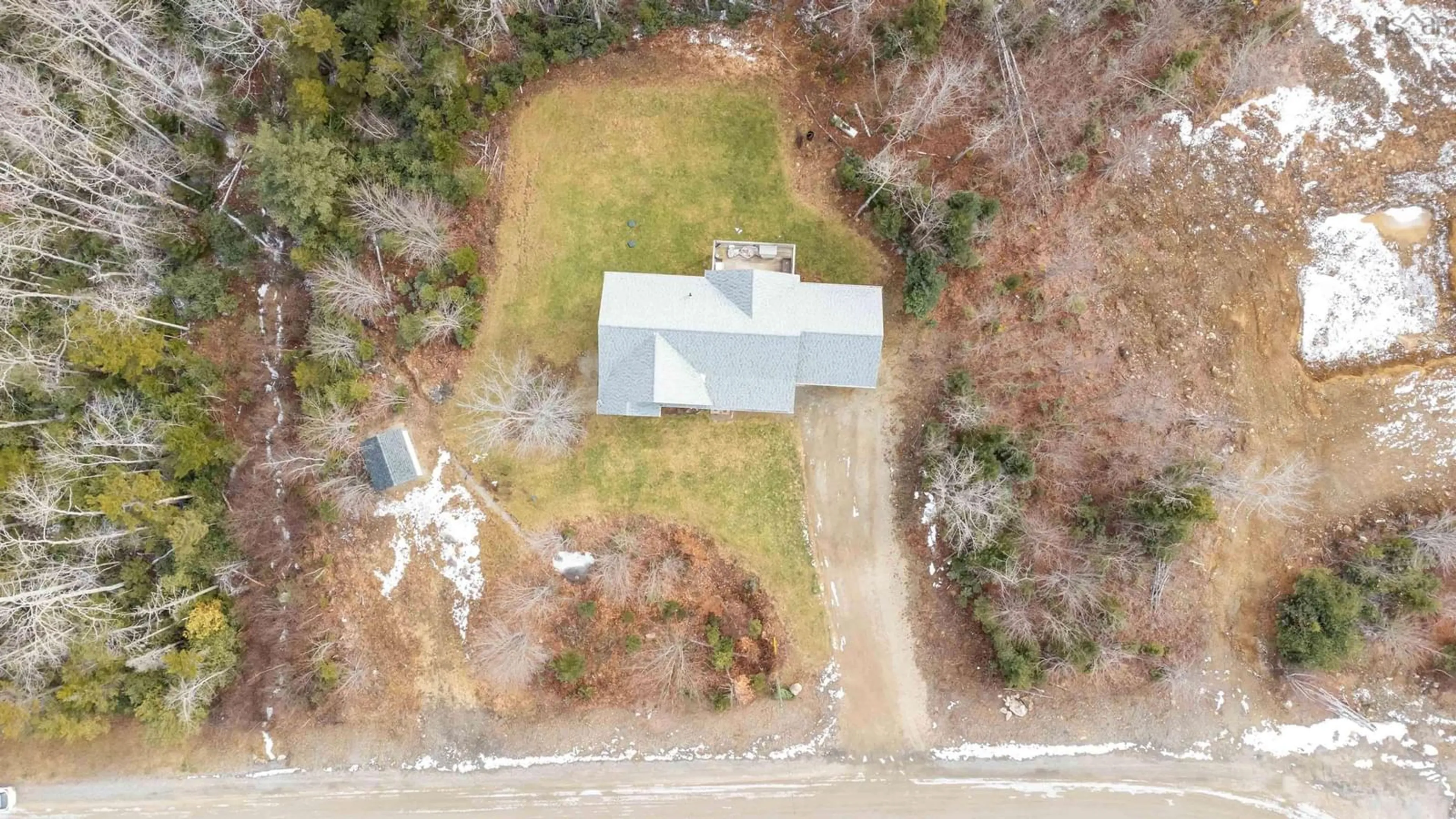 A pic from outside/outdoor area/front of a property/back of a property/a pic from drone, building for 221 Meldrum Ave, Conquerall Bank Nova Scotia B4V 8V6