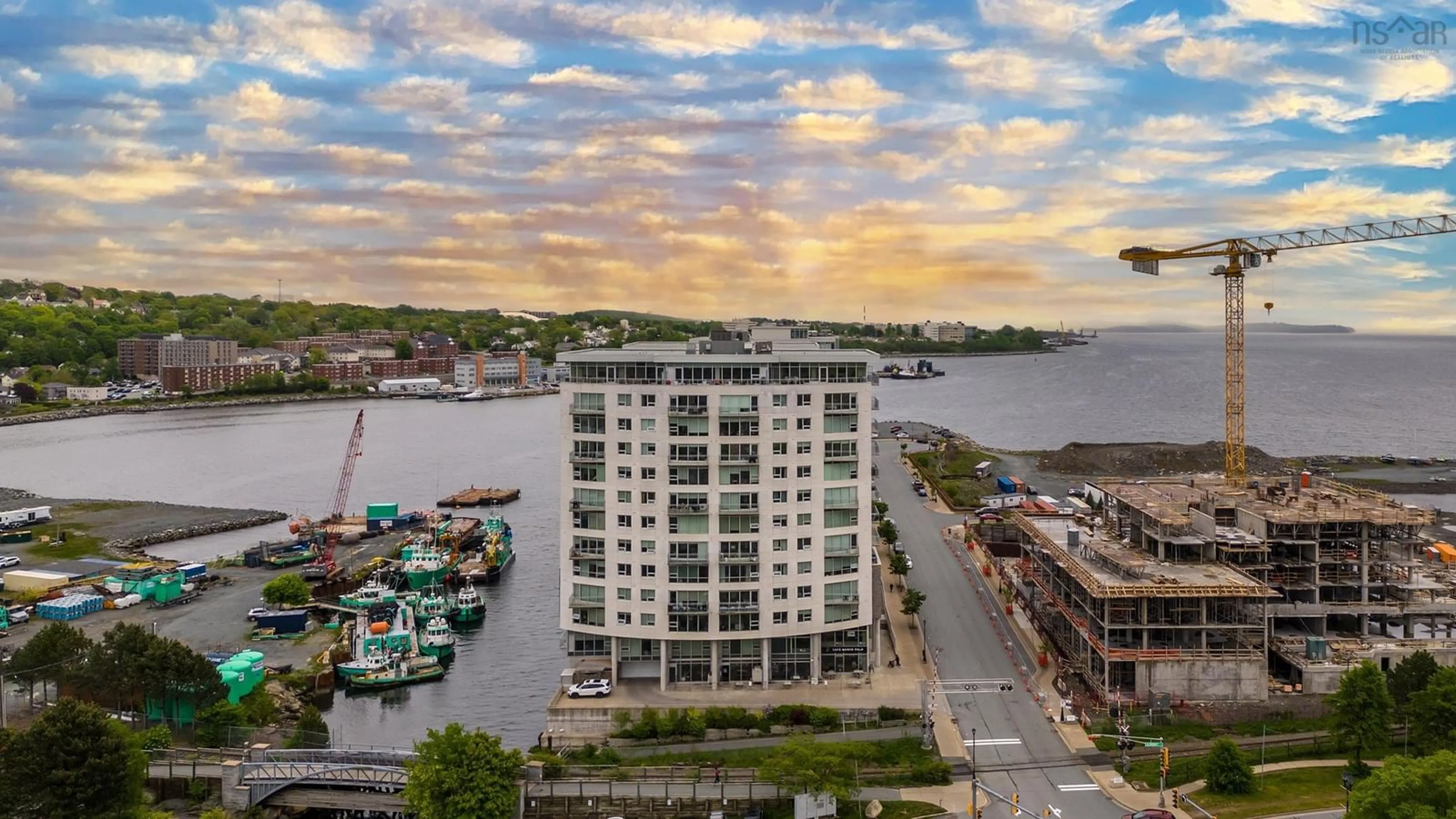 A pic from outside/outdoor area/front of a property/back of a property/a pic from drone, water/lake/river/ocean view for 15 Kings Warf Pl #906, Dartmouth Nova Scotia B2Y 0C2