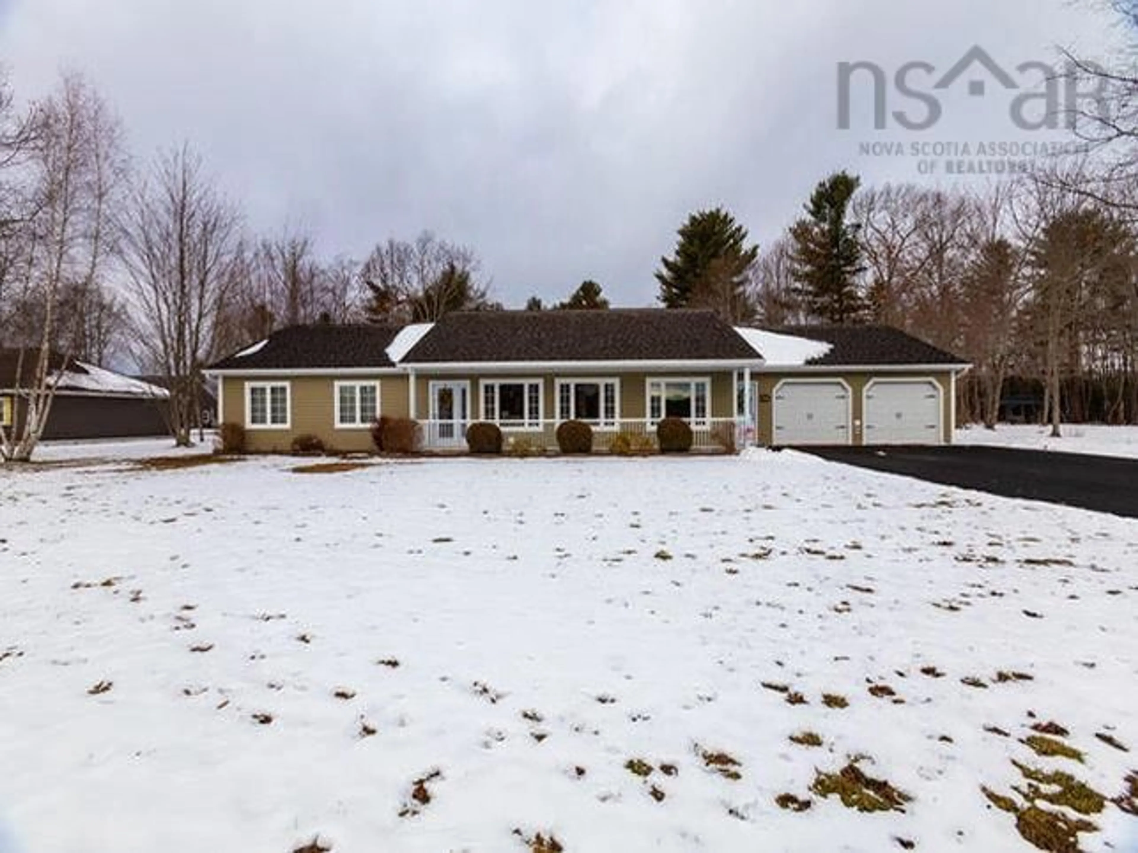 A pic from outside/outdoor area/front of a property/back of a property/a pic from drone, unknown for 1905 Middle Rd, Nictaux Nova Scotia B0S 1P0