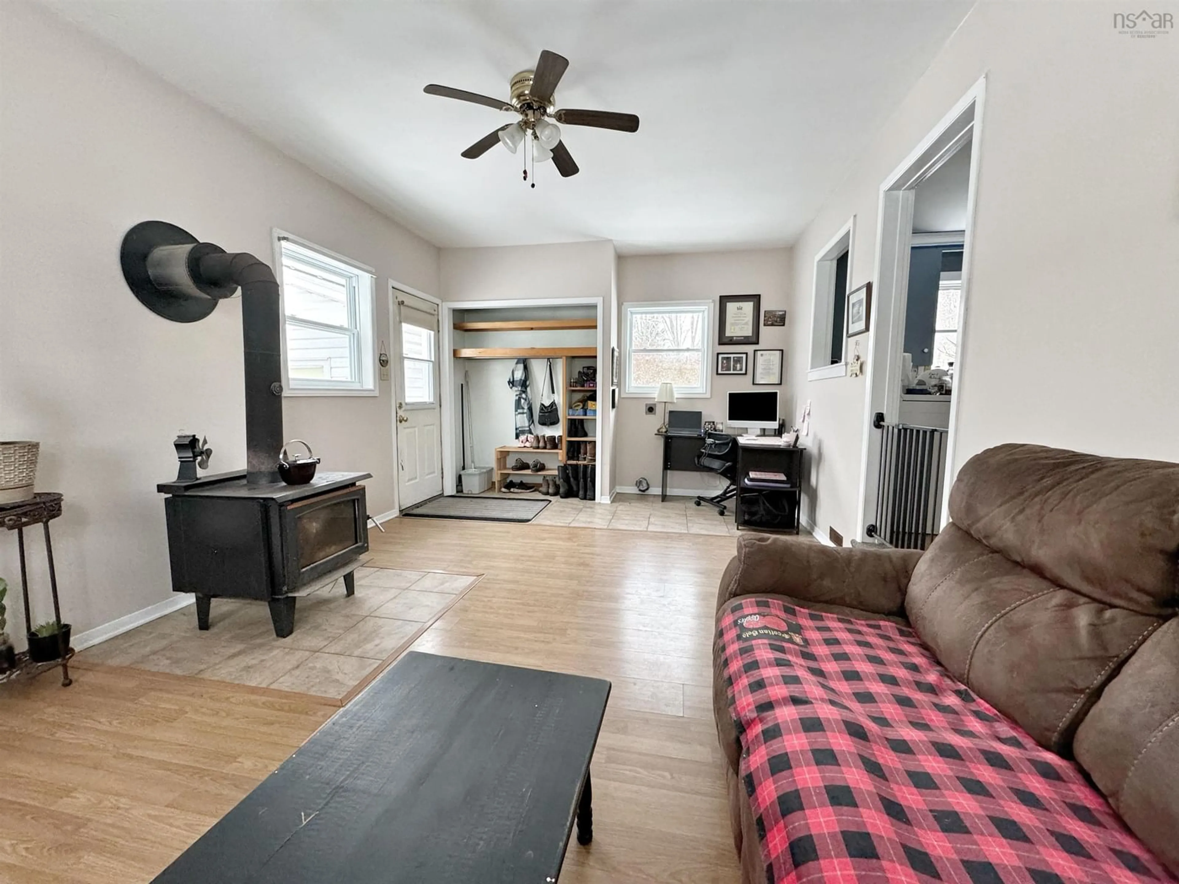 Living room with furniture, unknown for 1109 Maple Ave, Aylesford Nova Scotia B0P 1C0