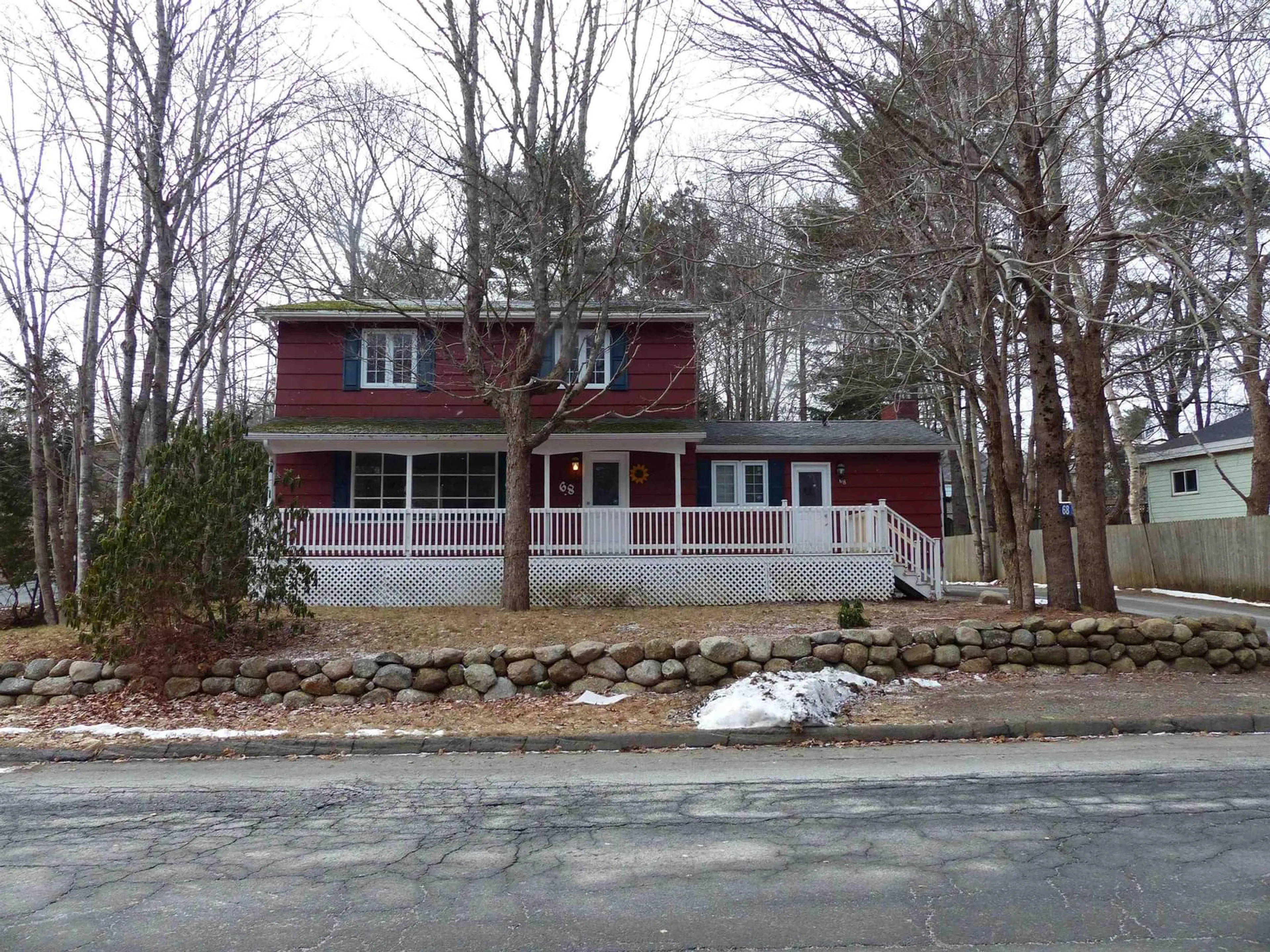 Home with vinyl exterior material, street for 68 Medway St, Bridgewater Nova Scotia B4V 1K3