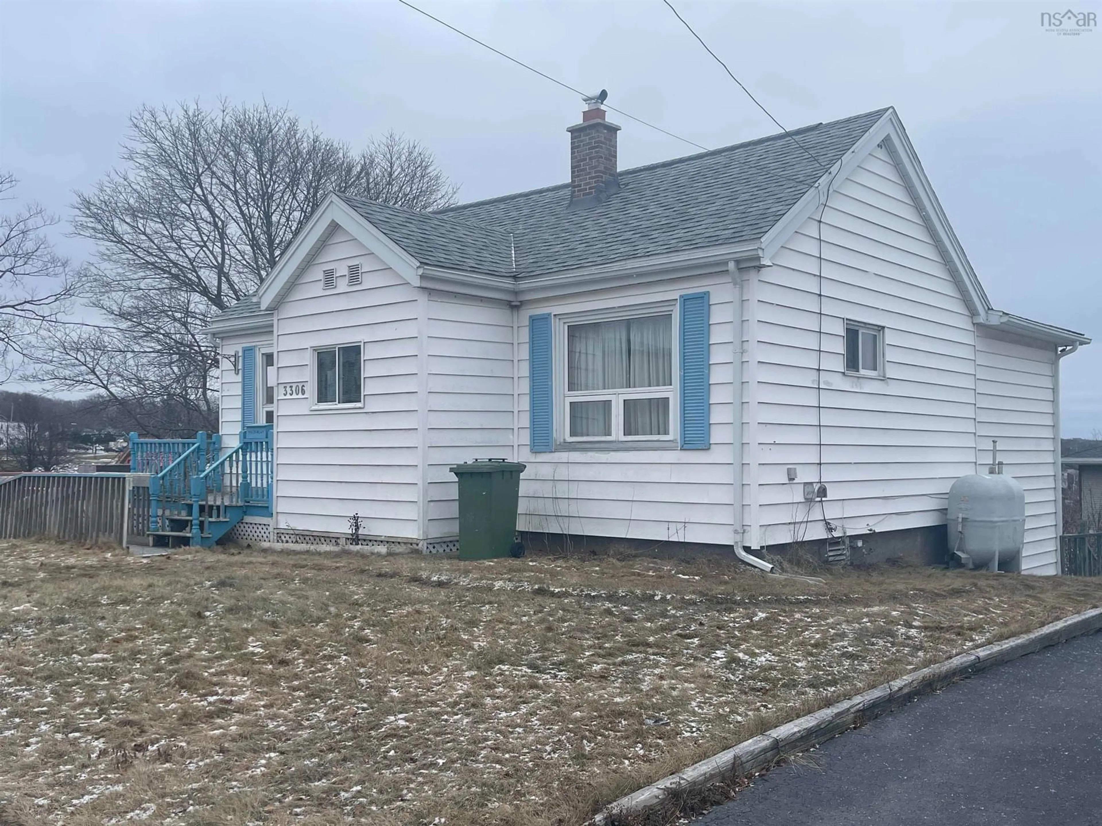 Home with vinyl exterior material, street for 3306 Windsor St, Halifax Nova Scotia B3K 5G3