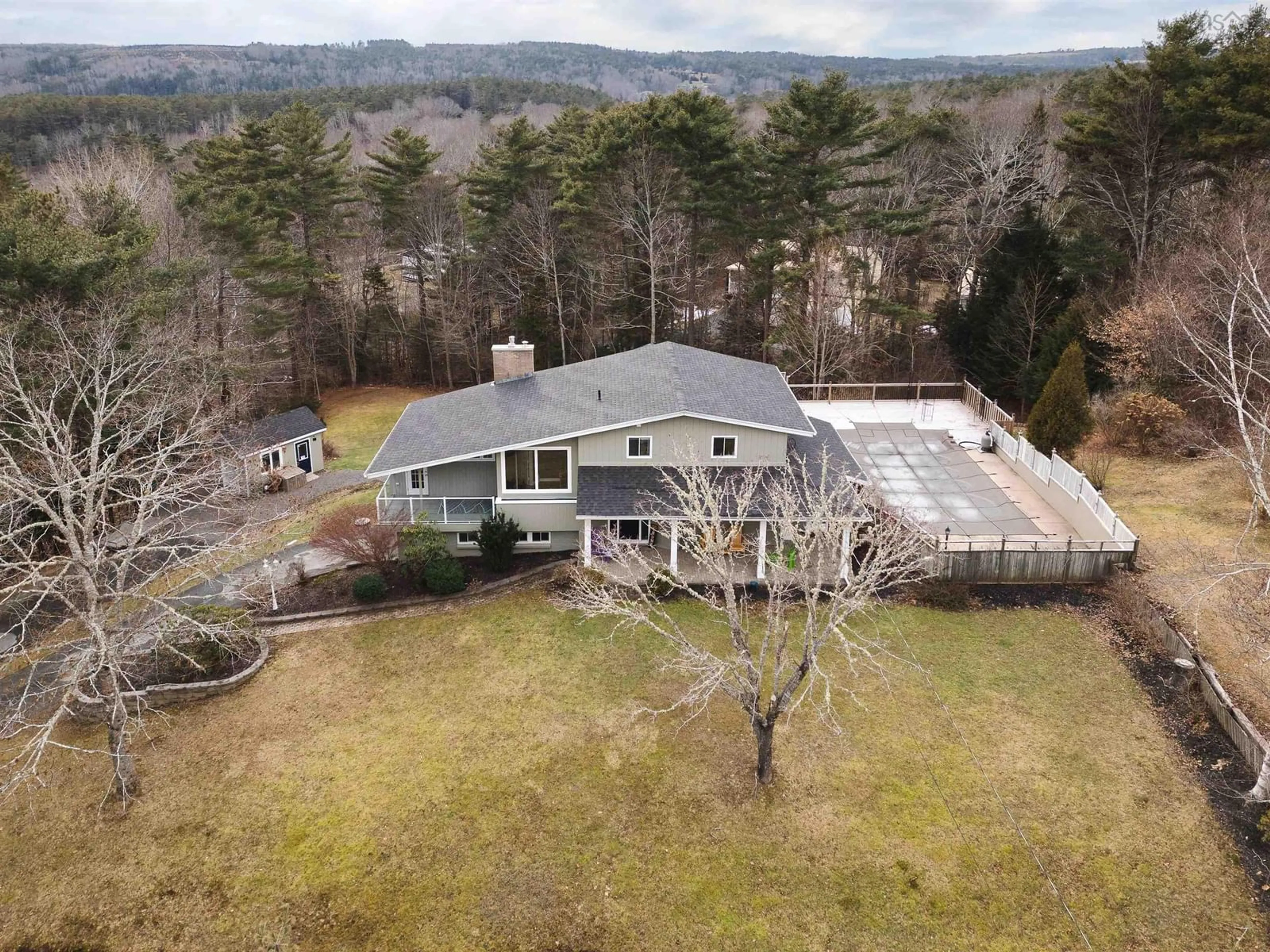 A pic from outside/outdoor area/front of a property/back of a property/a pic from drone, unknown for 67 Bolivar Dr, Lunenburg Nova Scotia B4V 5S5