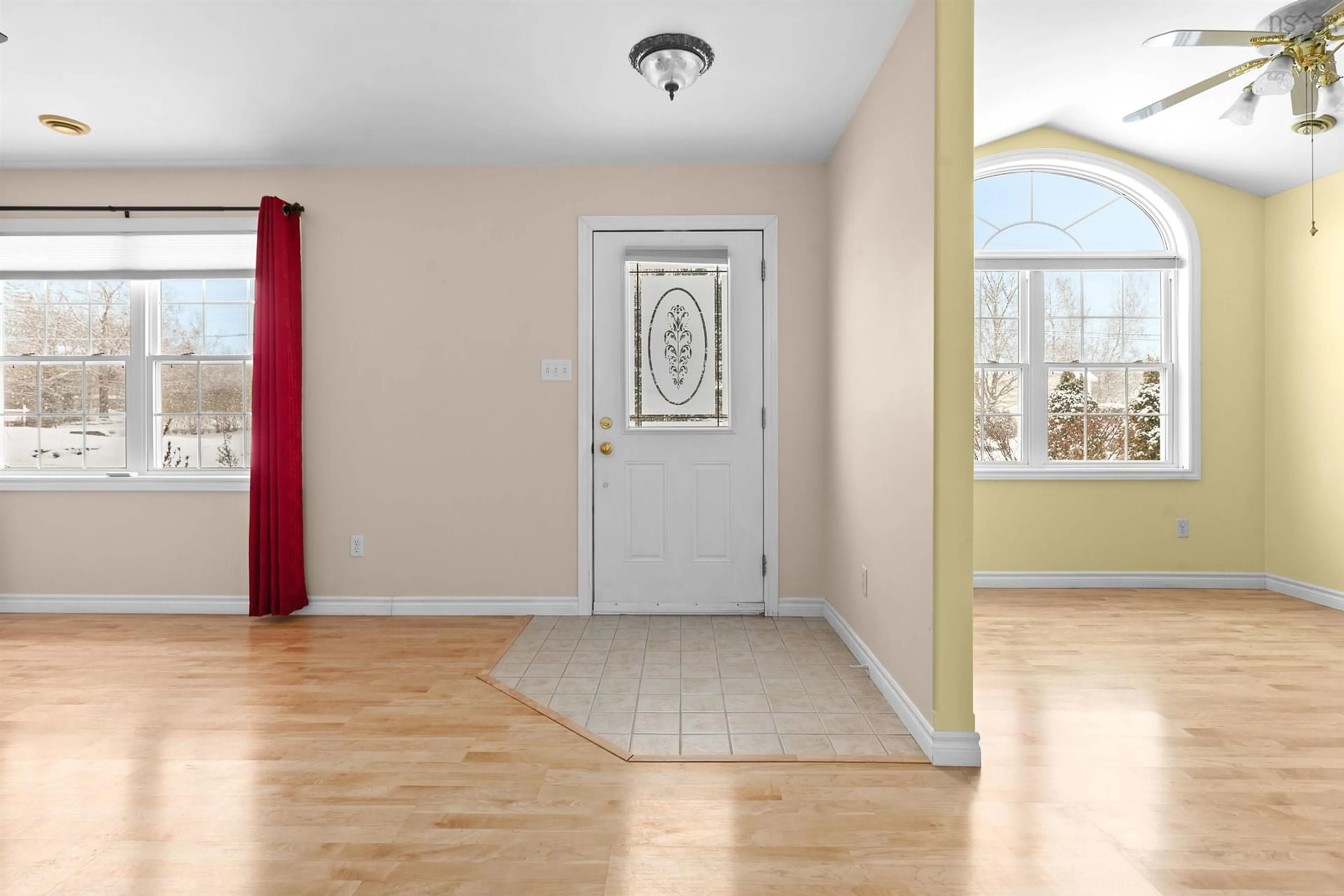 Indoor entryway for 972 Parkside Dr, Centreville Nova Scotia B0P 1J0