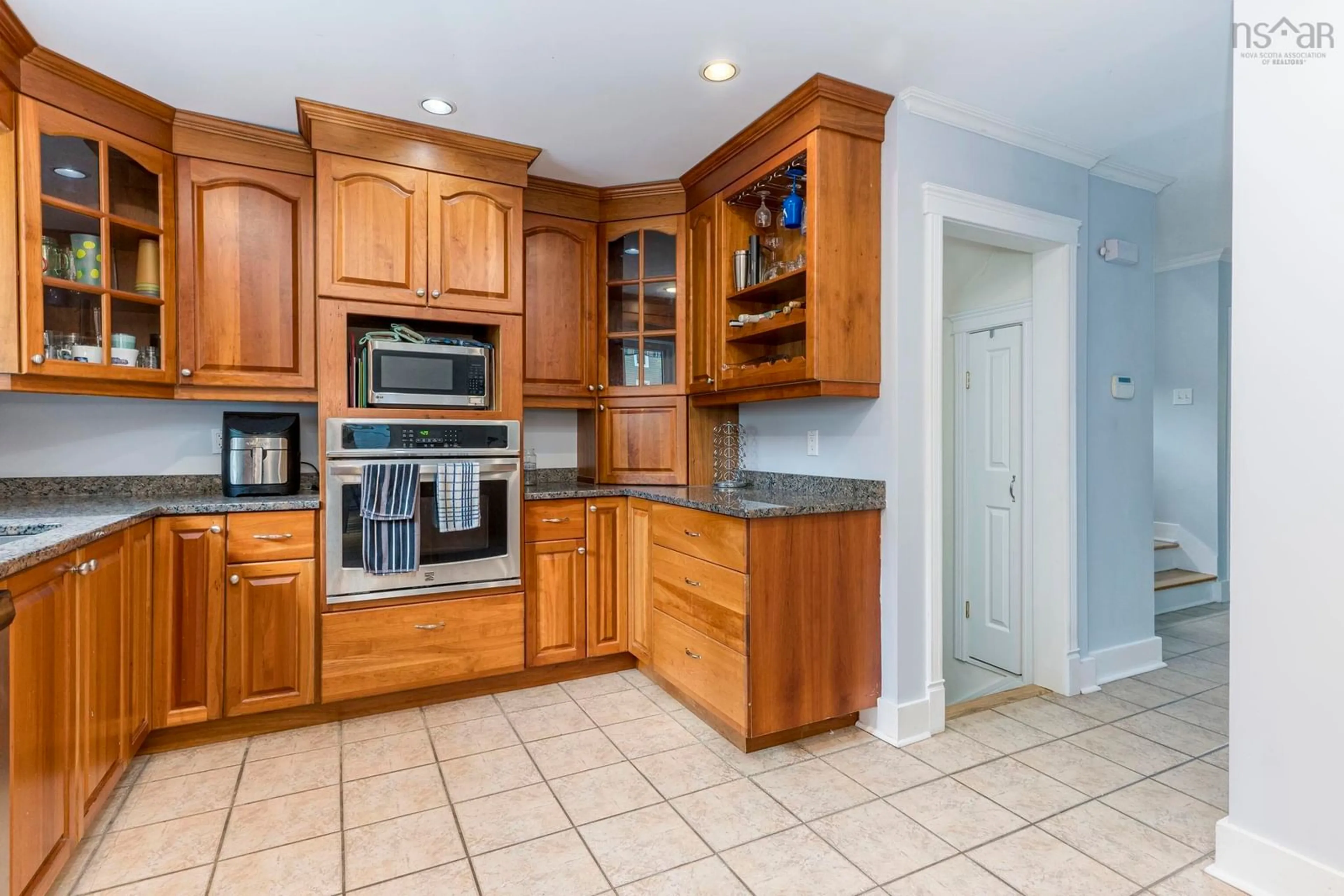 Open concept kitchen, ceramic/tile floor for 934 Robie St, Halifax Nova Scotia B3H 3C4