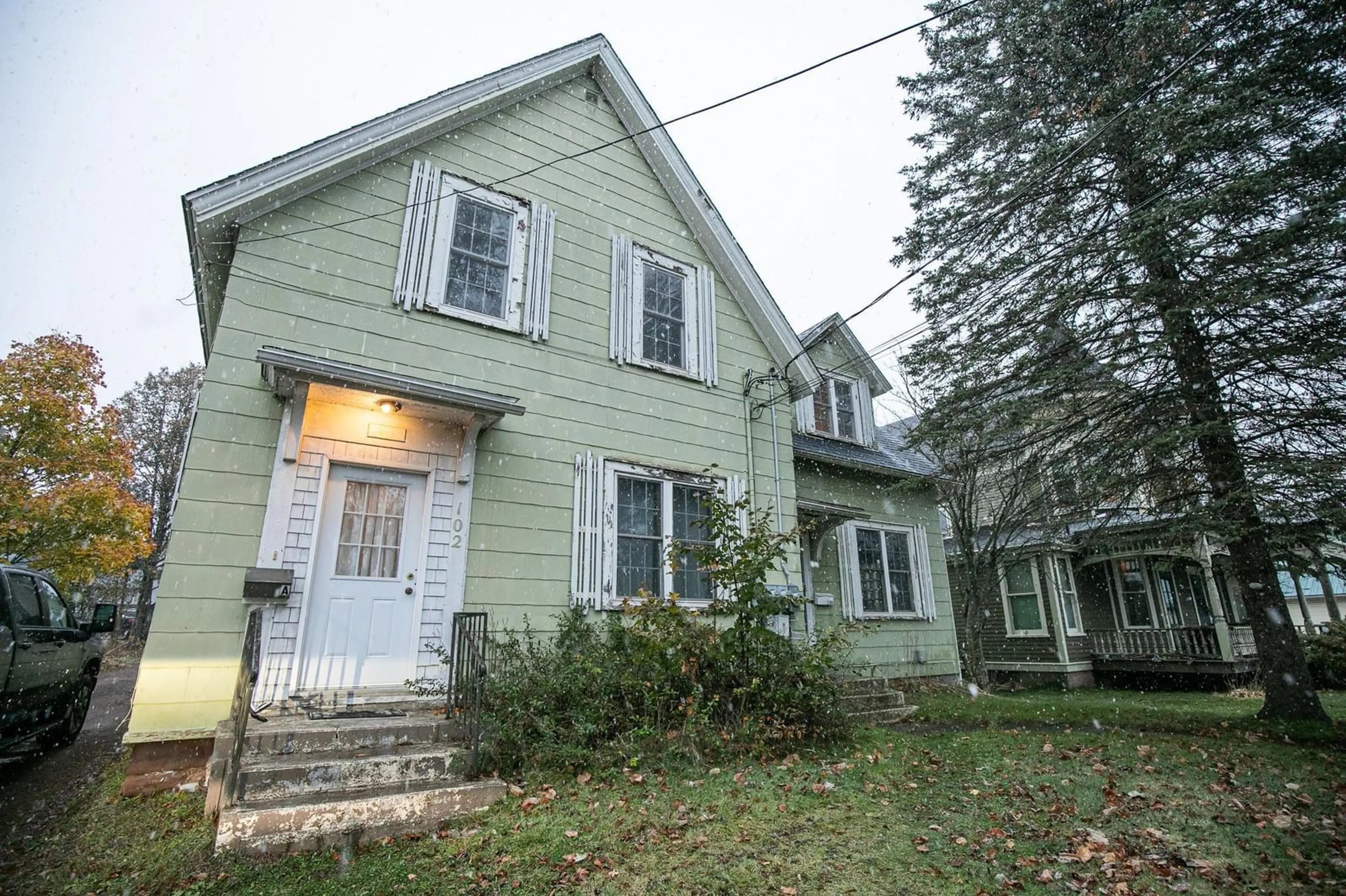 Home with vinyl exterior material, street for 102 Church St, Amherst Nova Scotia B4H 3B4