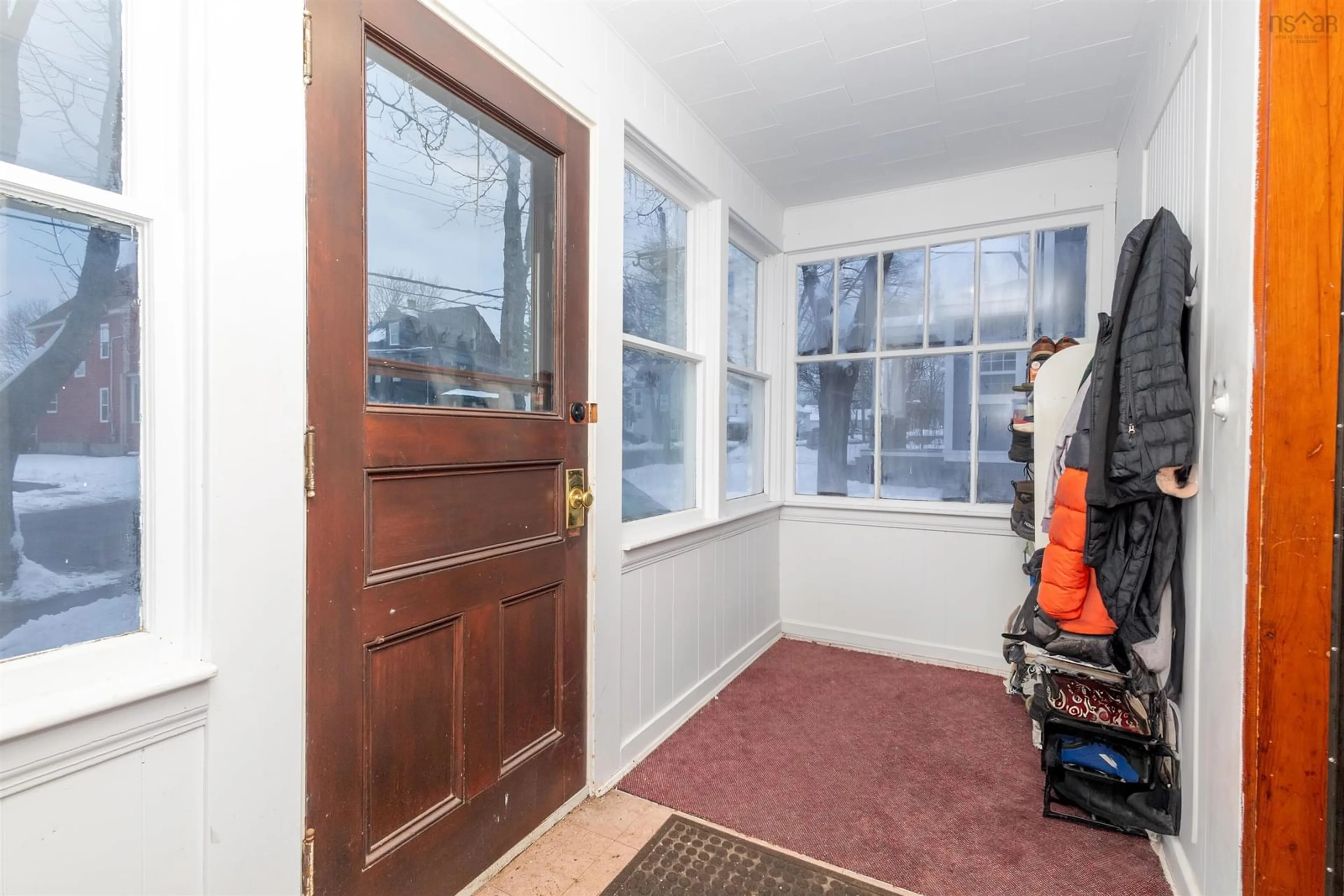 Indoor entryway for 208 Whitney Ave, Sydney Nova Scotia B1P 5A4