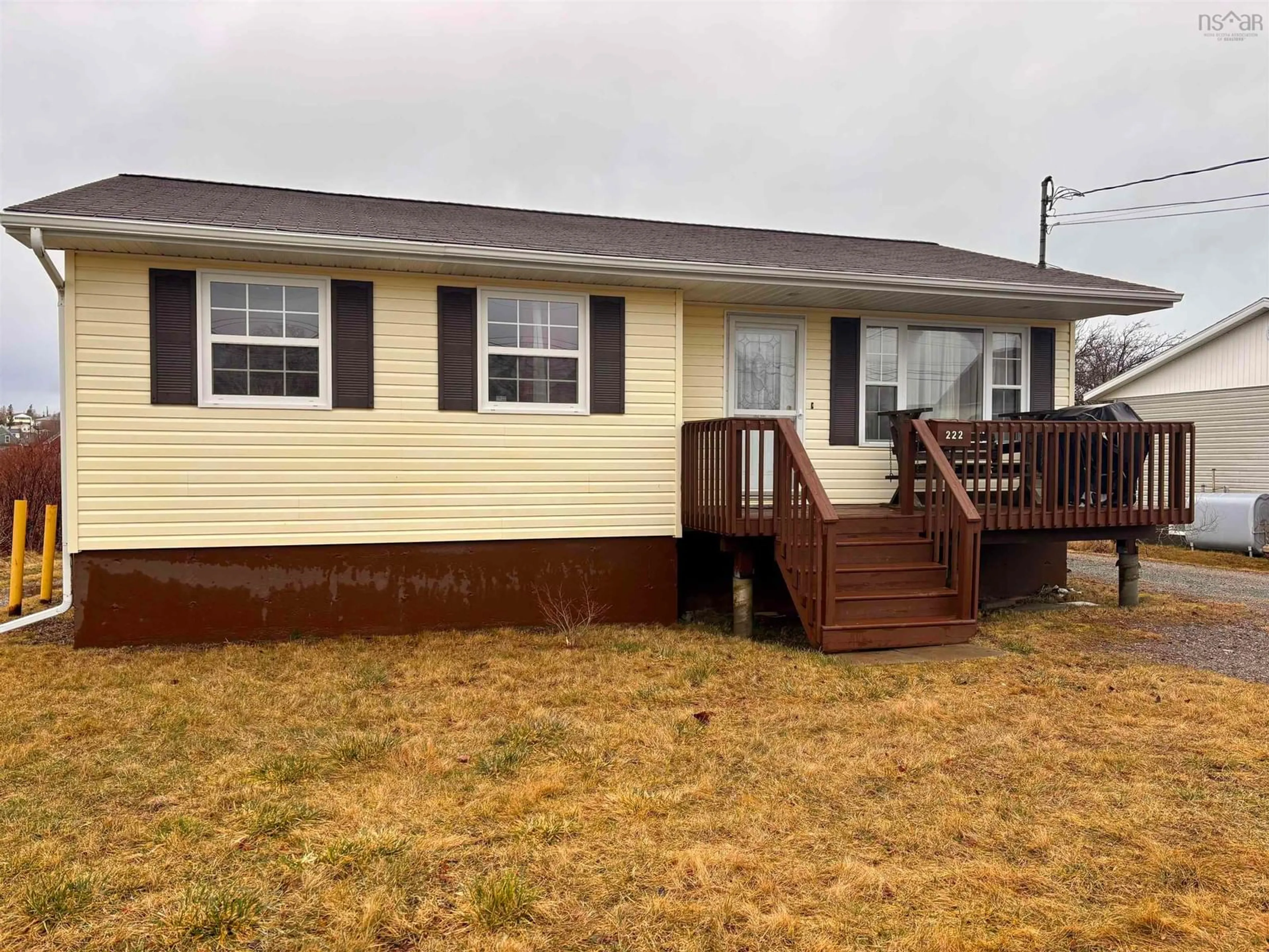 Home with vinyl exterior material, building for 222 King Edward St, Glace Bay Nova Scotia B1A 3V8