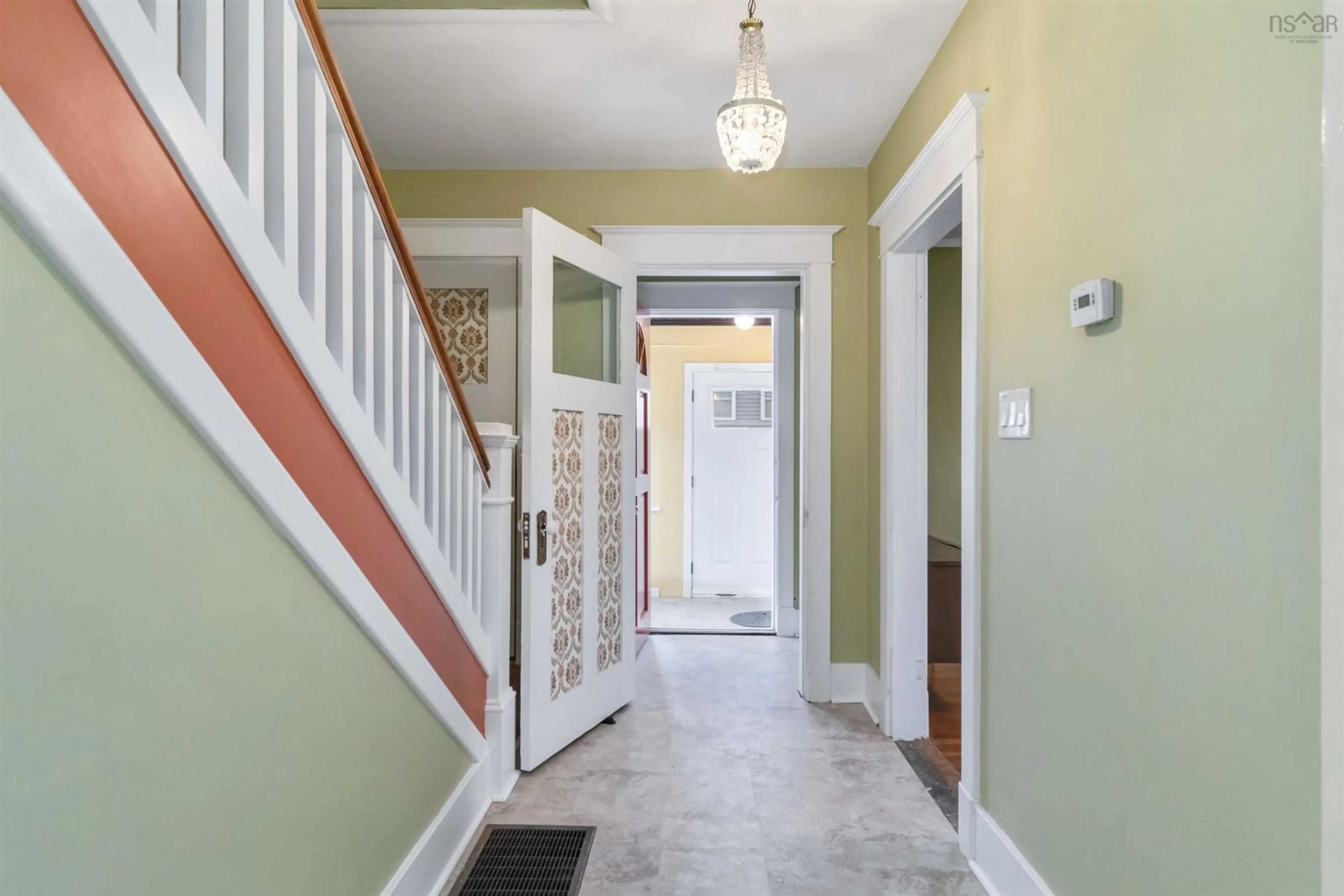 Indoor entryway for 3 Thompson St, Dartmouth Nova Scotia B2Y 2X8