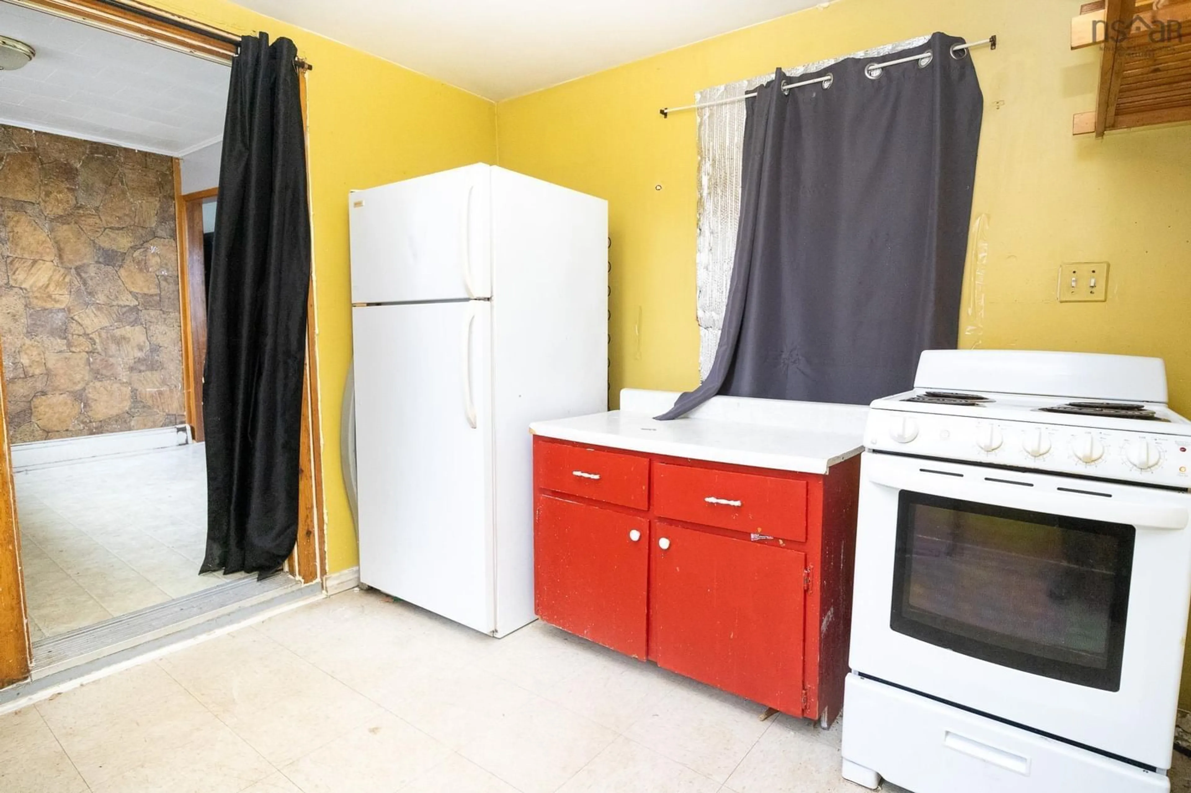 Standard kitchen, unknown for 21 Tenth Street, Glace Bay Nova Scotia B1A 4L6