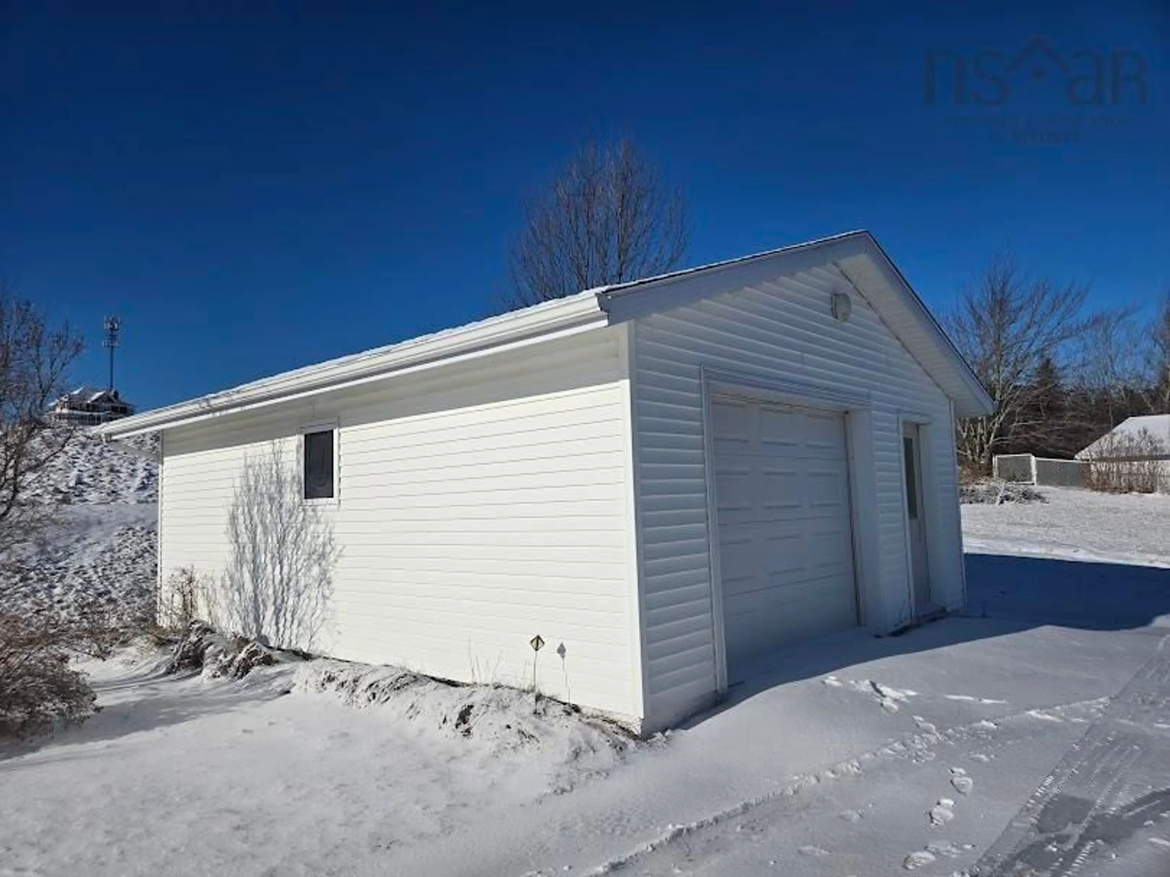 Indoor garage for 490 Main St, Tatamagouche Nova Scotia B0K 1V0