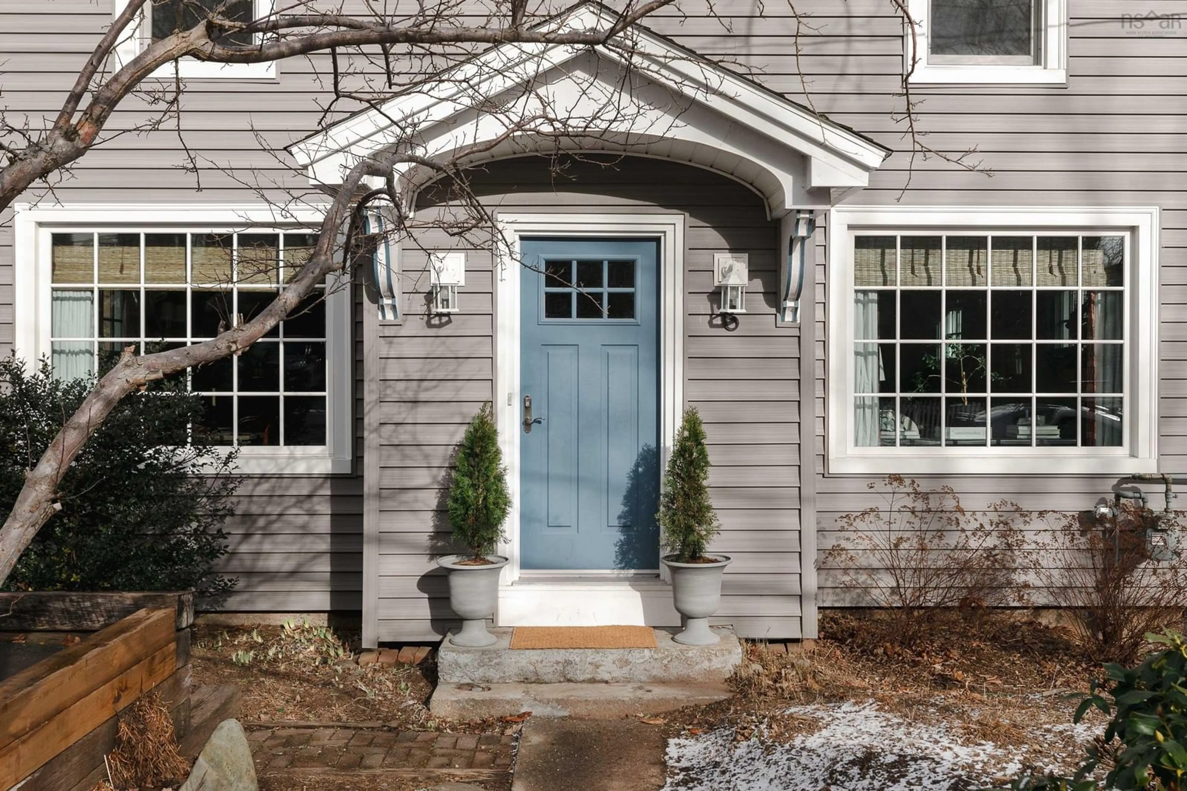 Indoor entryway for 6 Beech Street, Dartmouth Nova Scotia B3A 1Y2