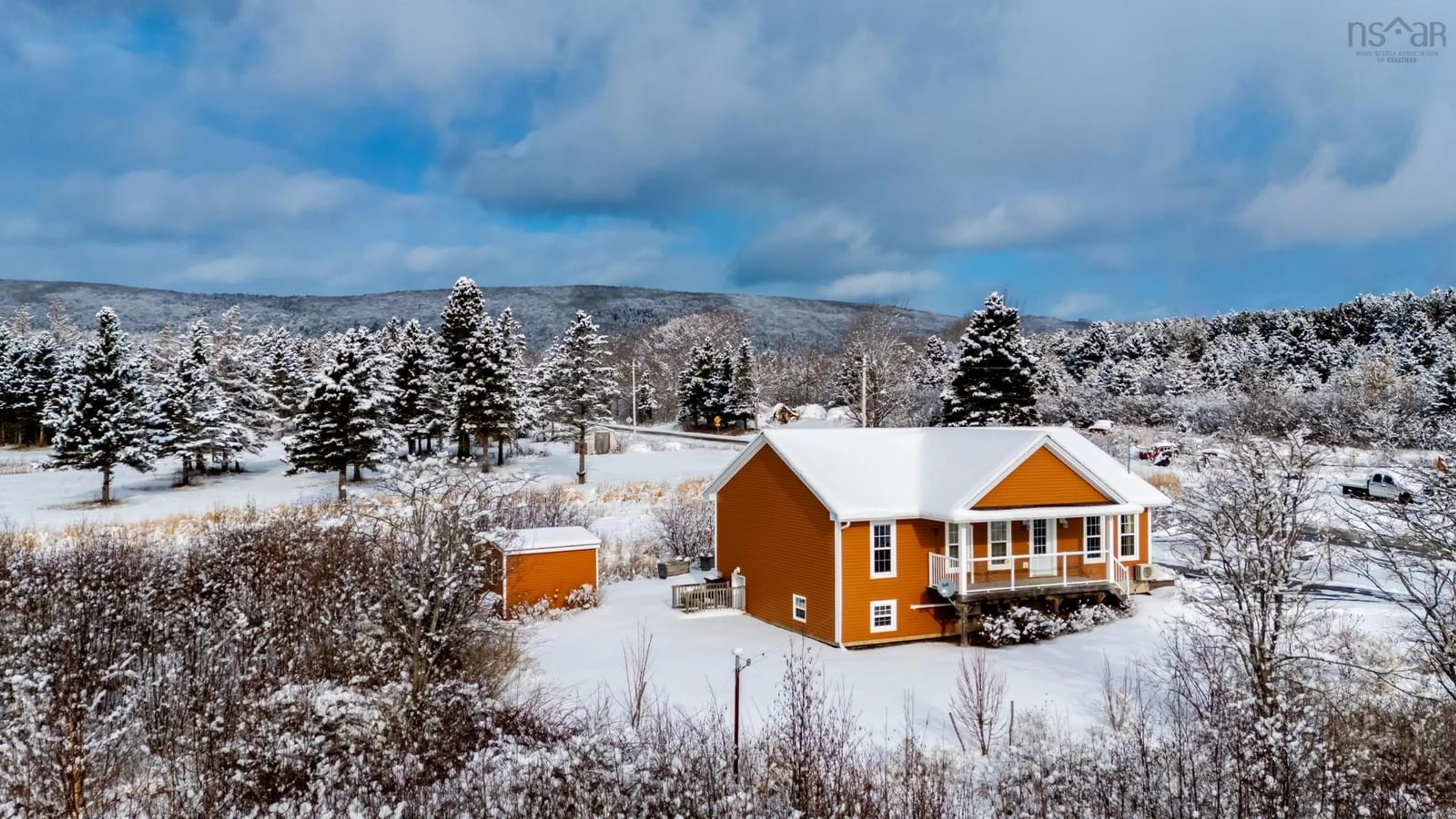 A pic from outside/outdoor area/front of a property/back of a property/a pic from drone, mountain view for 31 Mills Mountain Rd, Granville Ferry Nova Scotia B0S 1A0