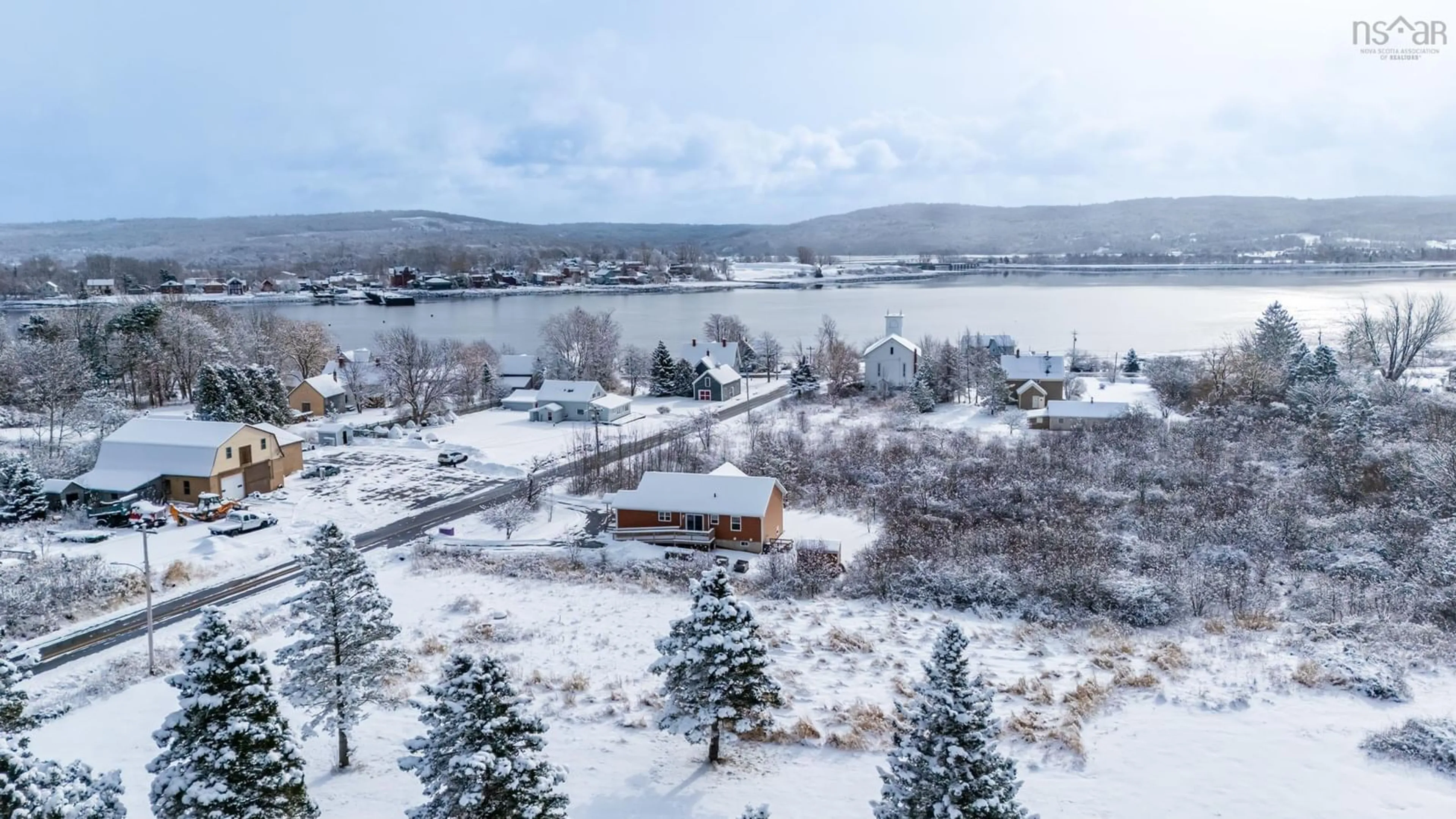 A pic from outside/outdoor area/front of a property/back of a property/a pic from drone, water/lake/river/ocean view for 31 Mills Mountain Rd, Granville Ferry Nova Scotia B0S 1A0