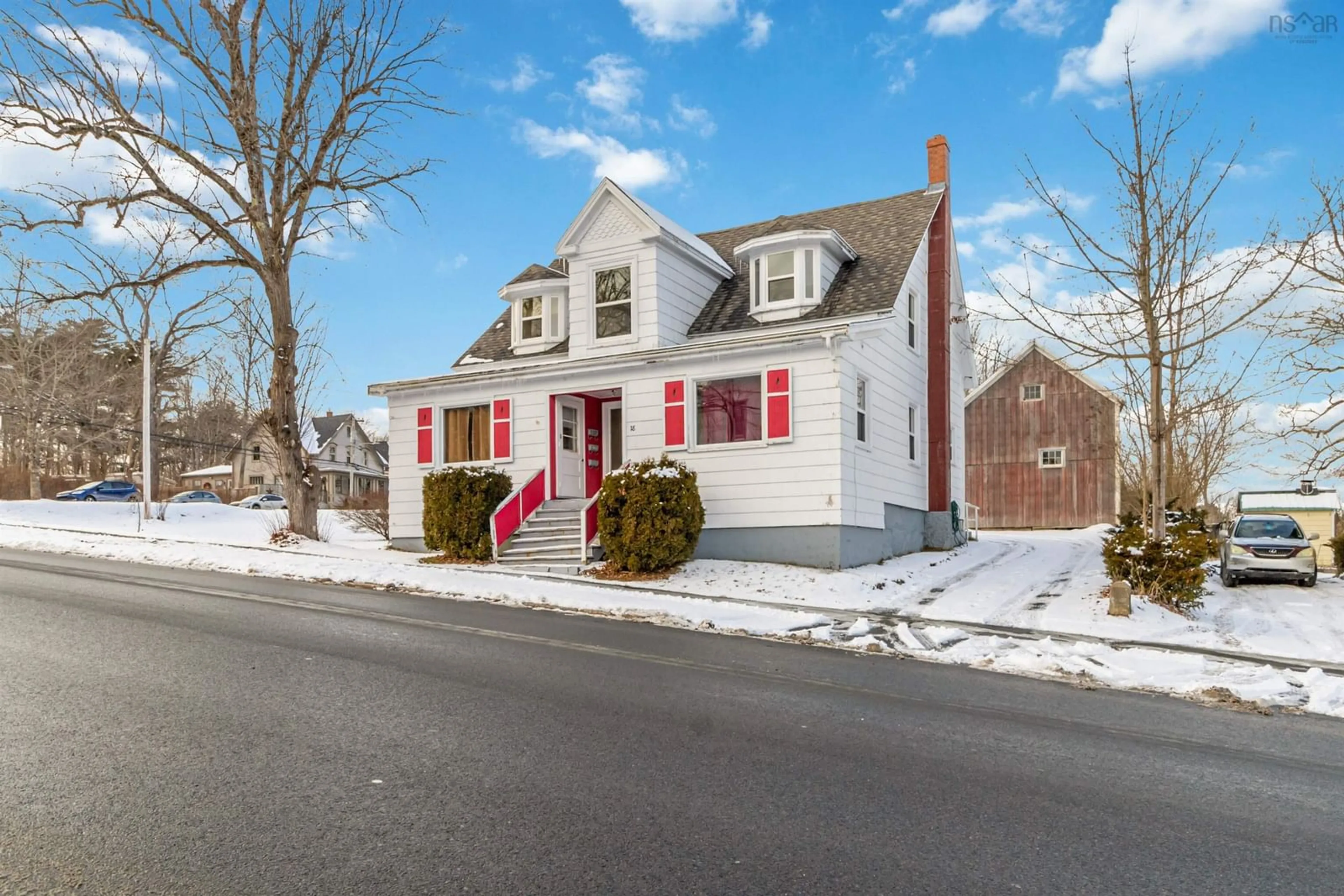 Home with vinyl exterior material, street for 18 Empire Street, Bridgewater Nova Scotia B4V 2L3